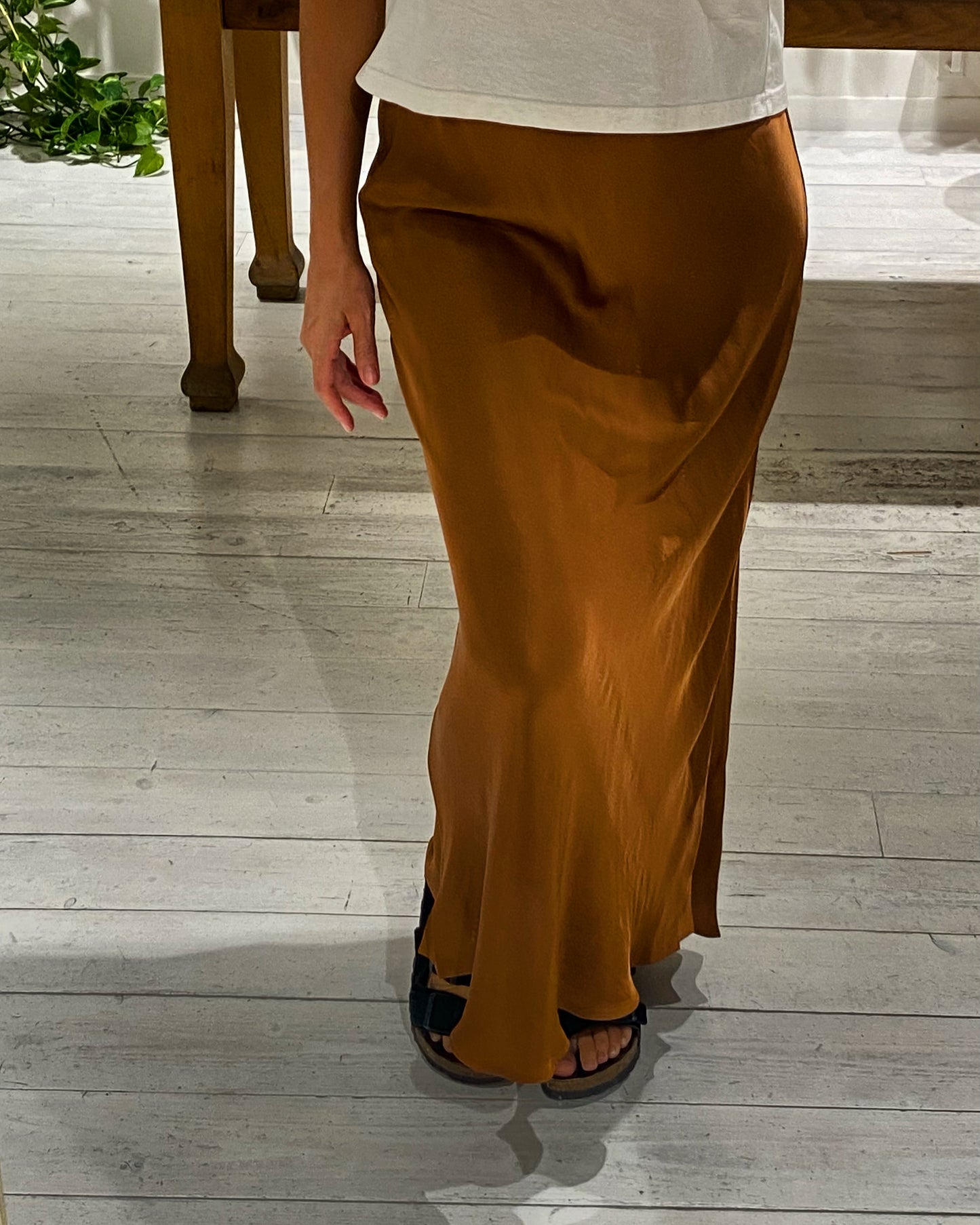 W DIEGA LONG SKIRT CARAMEL
