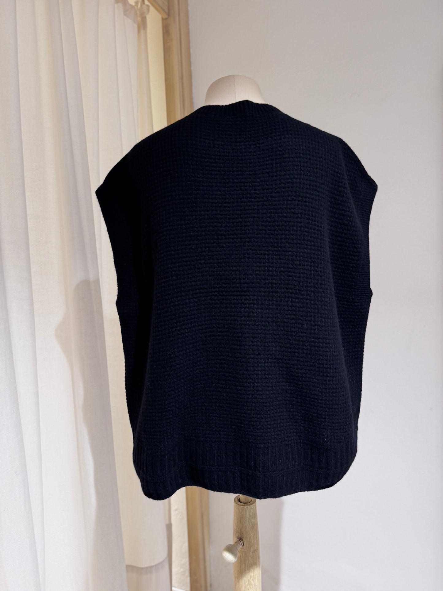 W KnitGilet - PAS DE CALAIS Black