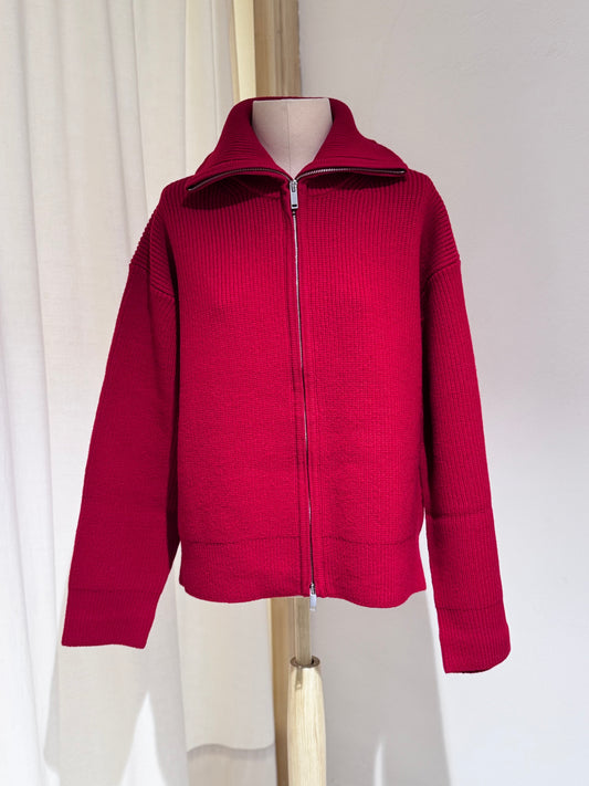 W Camioner Sandos Merino Wool Rib STUDIO NICHOLSON Crimson
