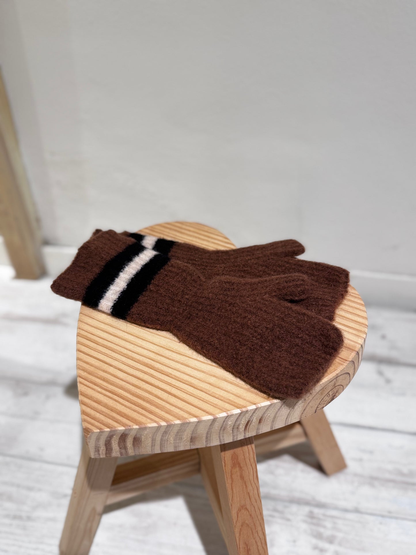 W Dercam fingerless mittens - BELLEROSE - Bison Brown