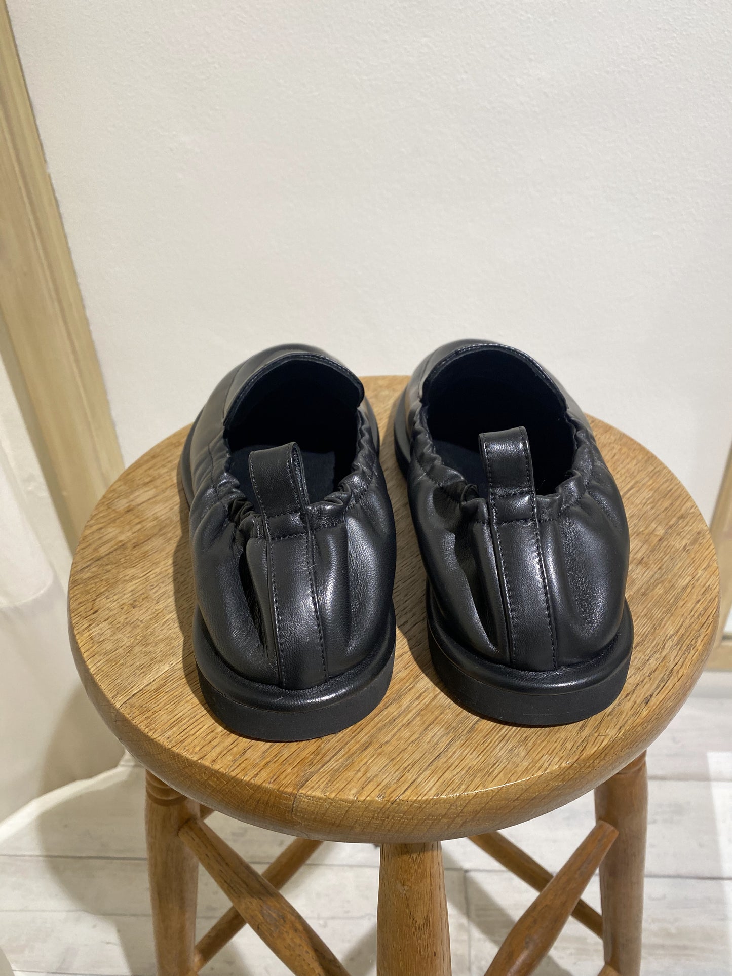 WOMEN'S DONOVAN SHOE STUDIO NICHOLSON BLACK