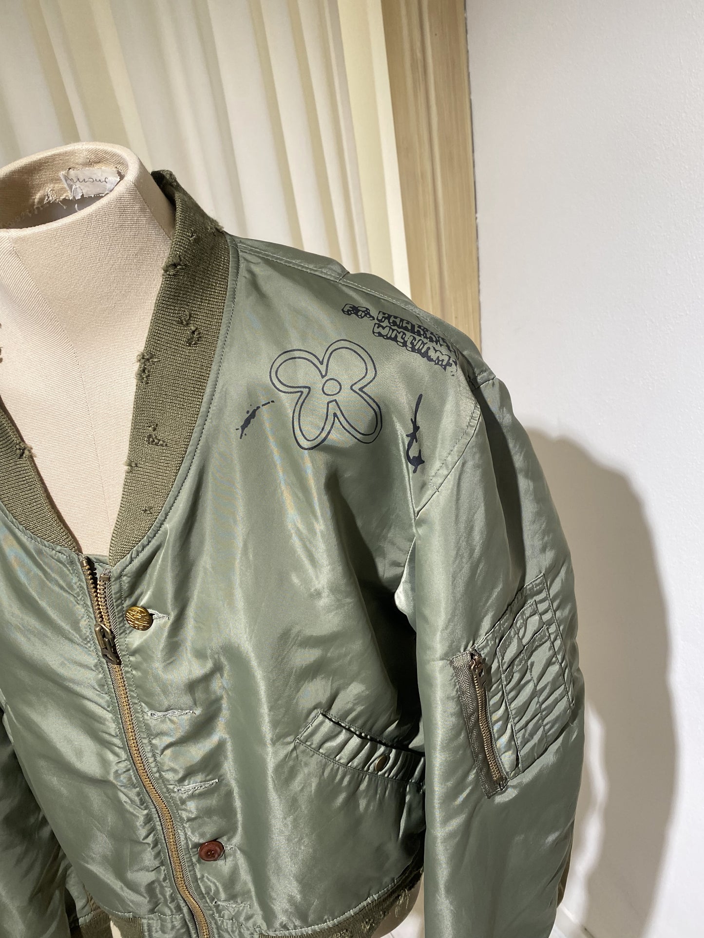 W BOMBER STAND ALONÉ MILITARY GREEN