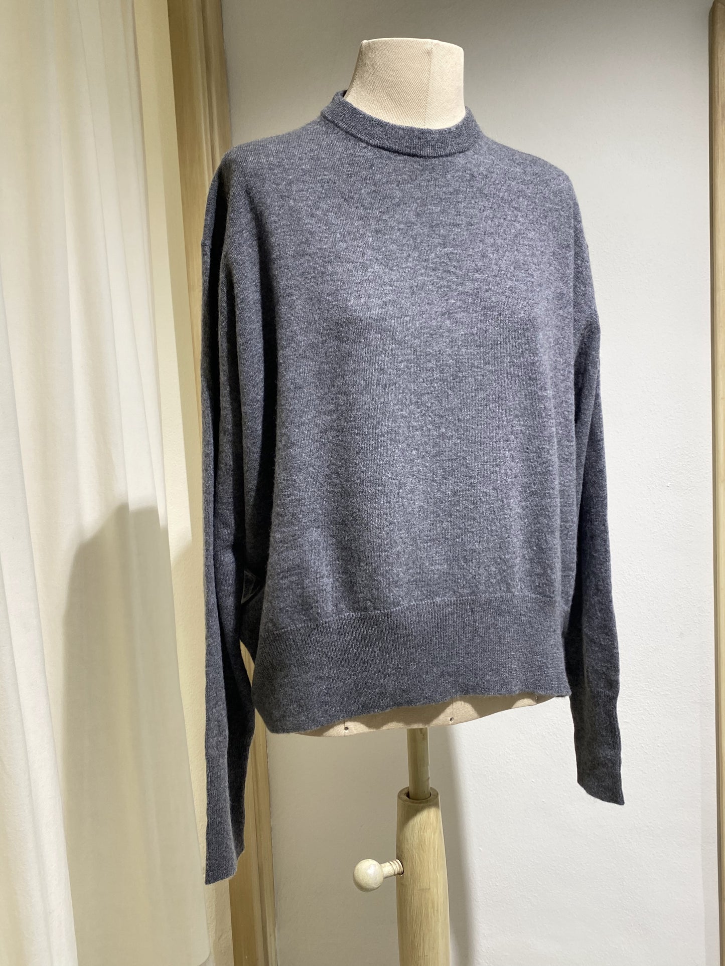 W SAN FRANCISCO PHIILI ROUND NECK KNIT - HEATHER GREY