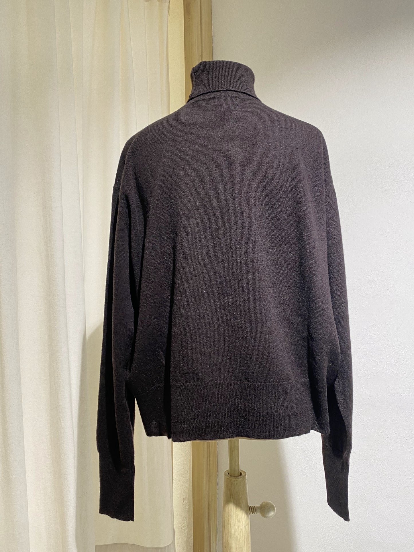 W SEATTLE PHIILI TURTLE NECK KNIT - COFFEE