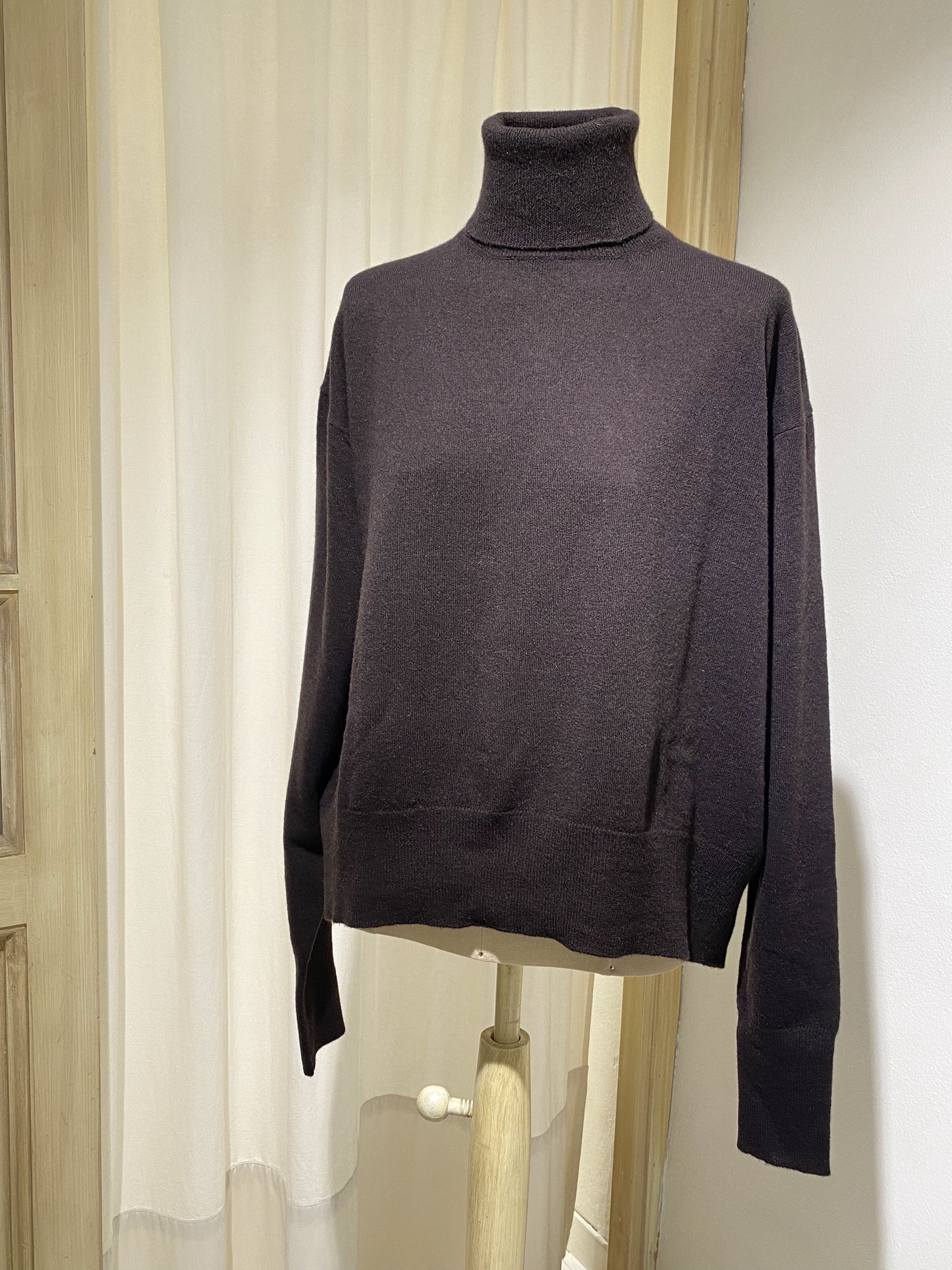 W SEATTLE PHIILI TURTLE NECK KNIT - COFFEE