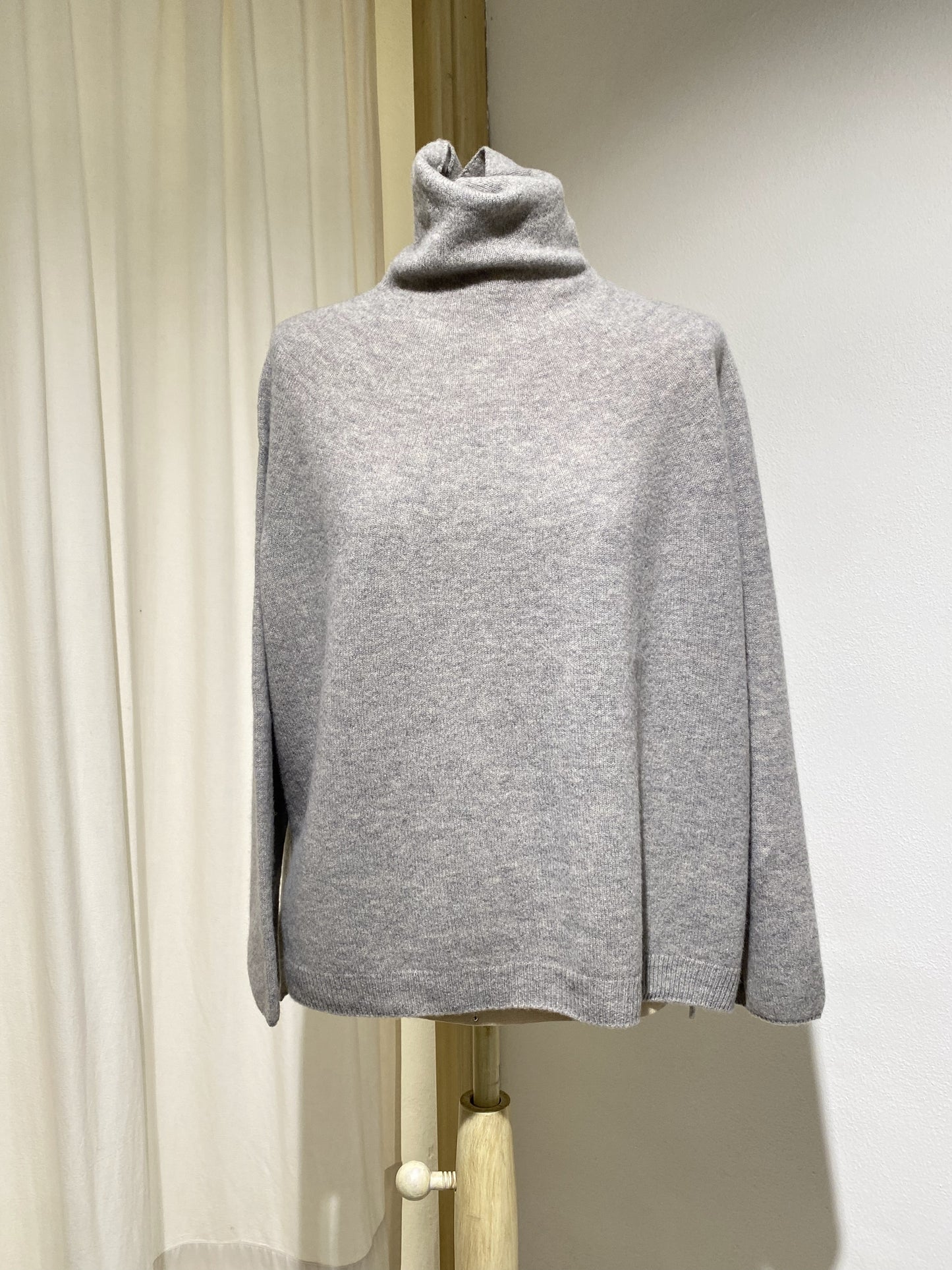 W KNITWEAR TURTLE NECK