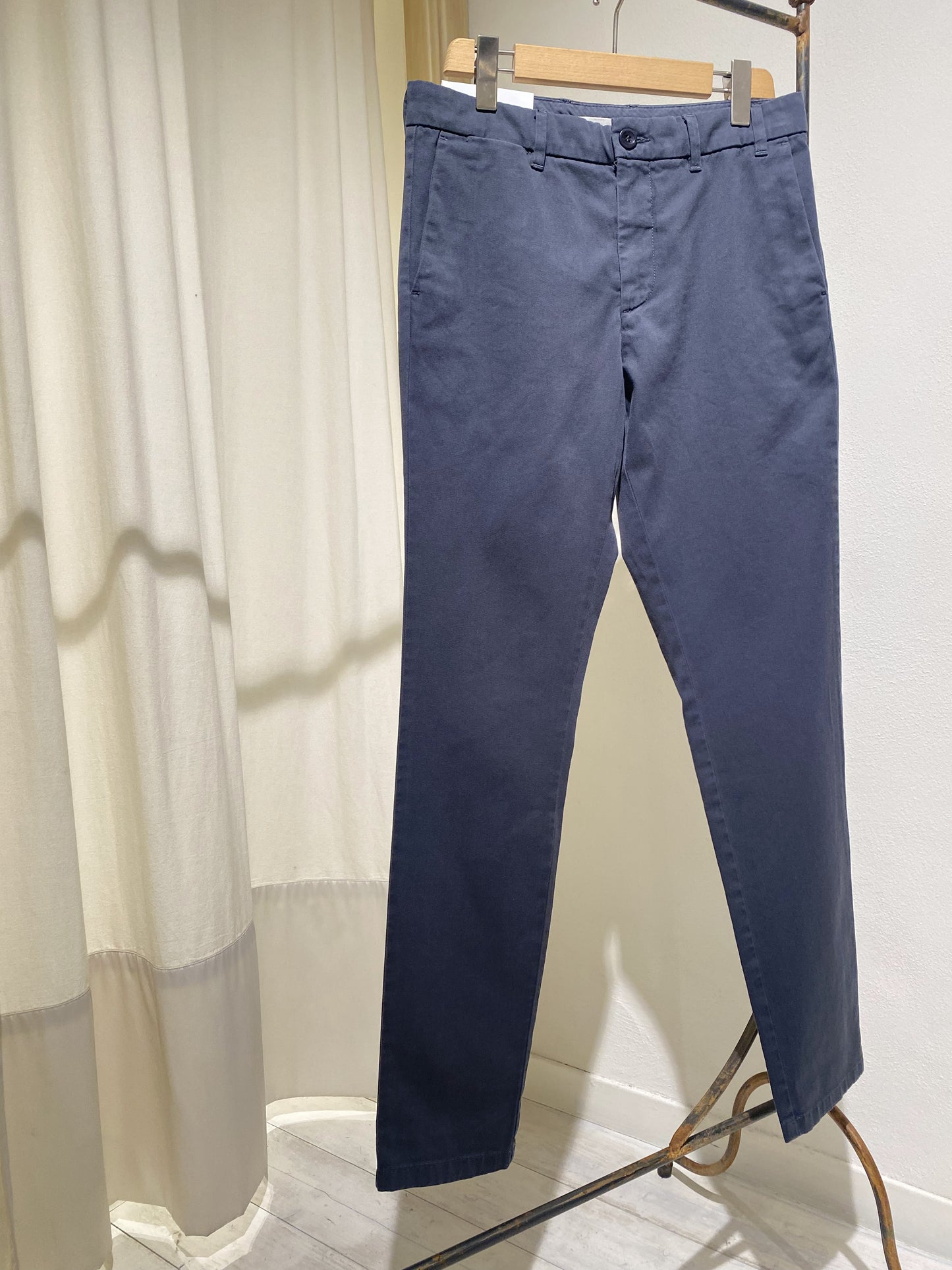 M AROS SLIM LIGHT STRETCH CHINO PANT