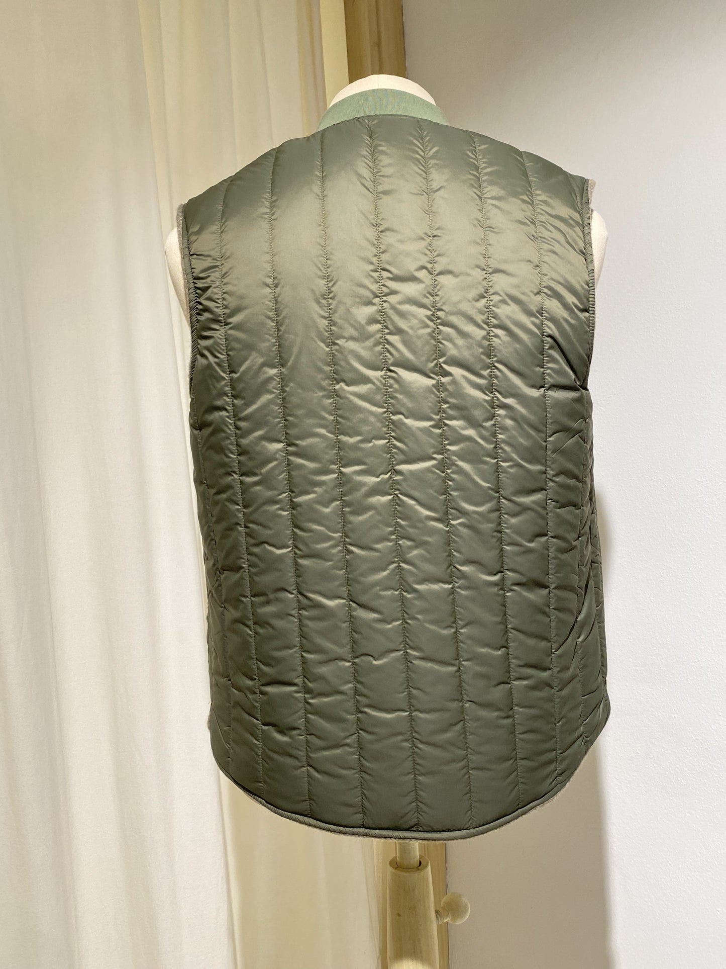 M OLIVER VEST REVERSIBLE EAST HARBOUT SURPLUS Military Green