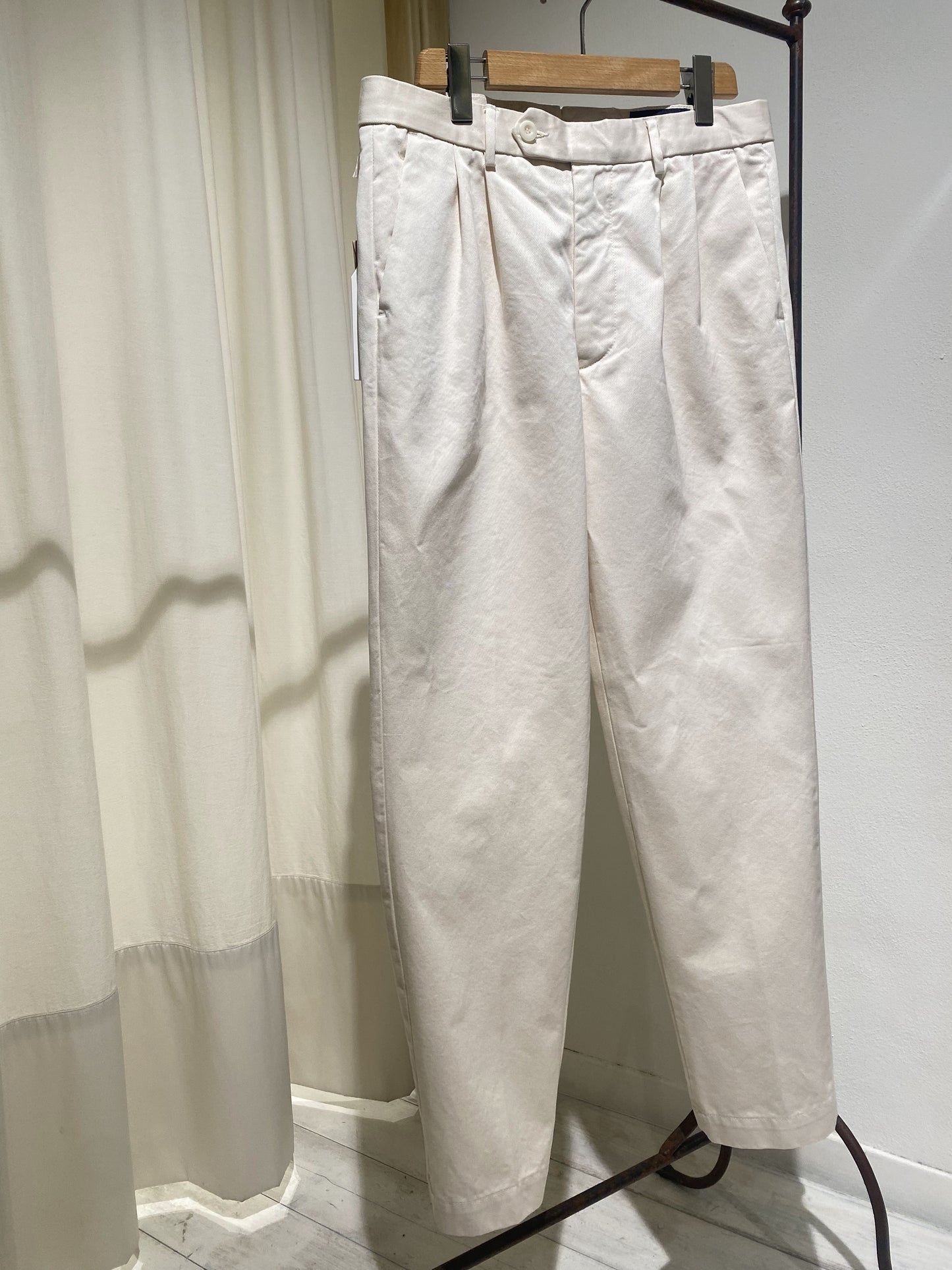 M PANT MARTIN EAST HARBOUR SURPLUS - MILK