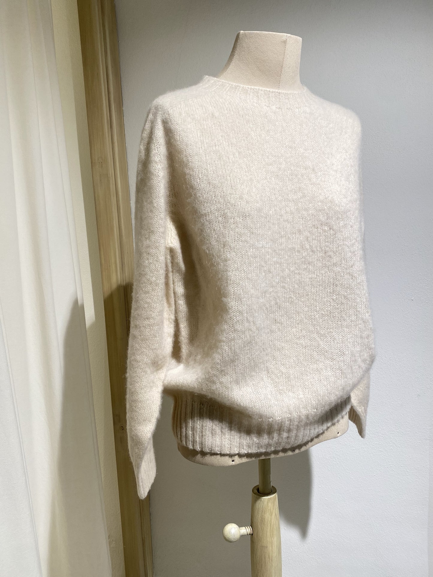 W FOREVERNEVERMORE HOWLIN' roundneck KNITWEAR ECRU