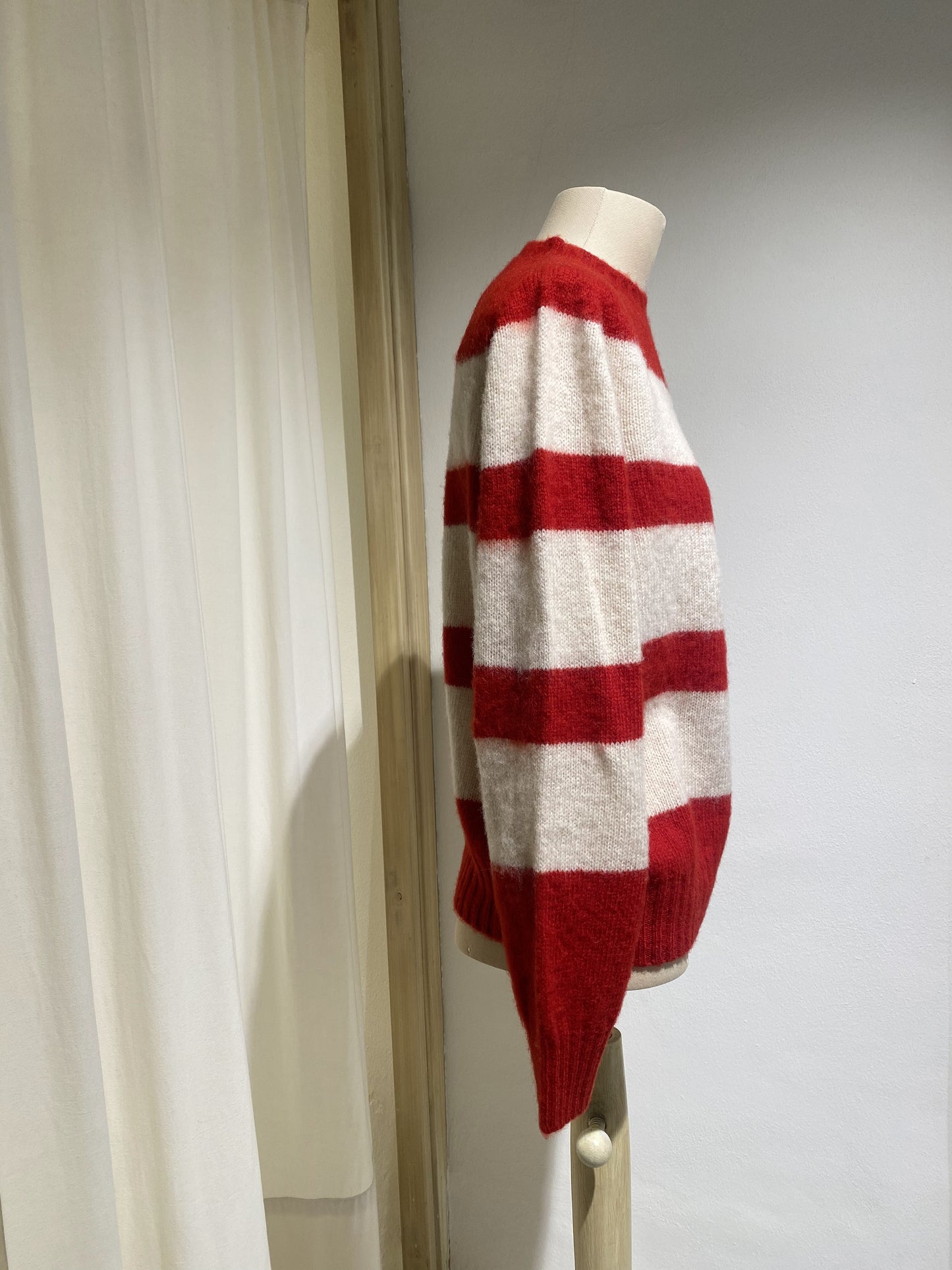 W A DANCE IN THE JUNGLE HOWLIN' roundneck KNITWEAR Flaming Red