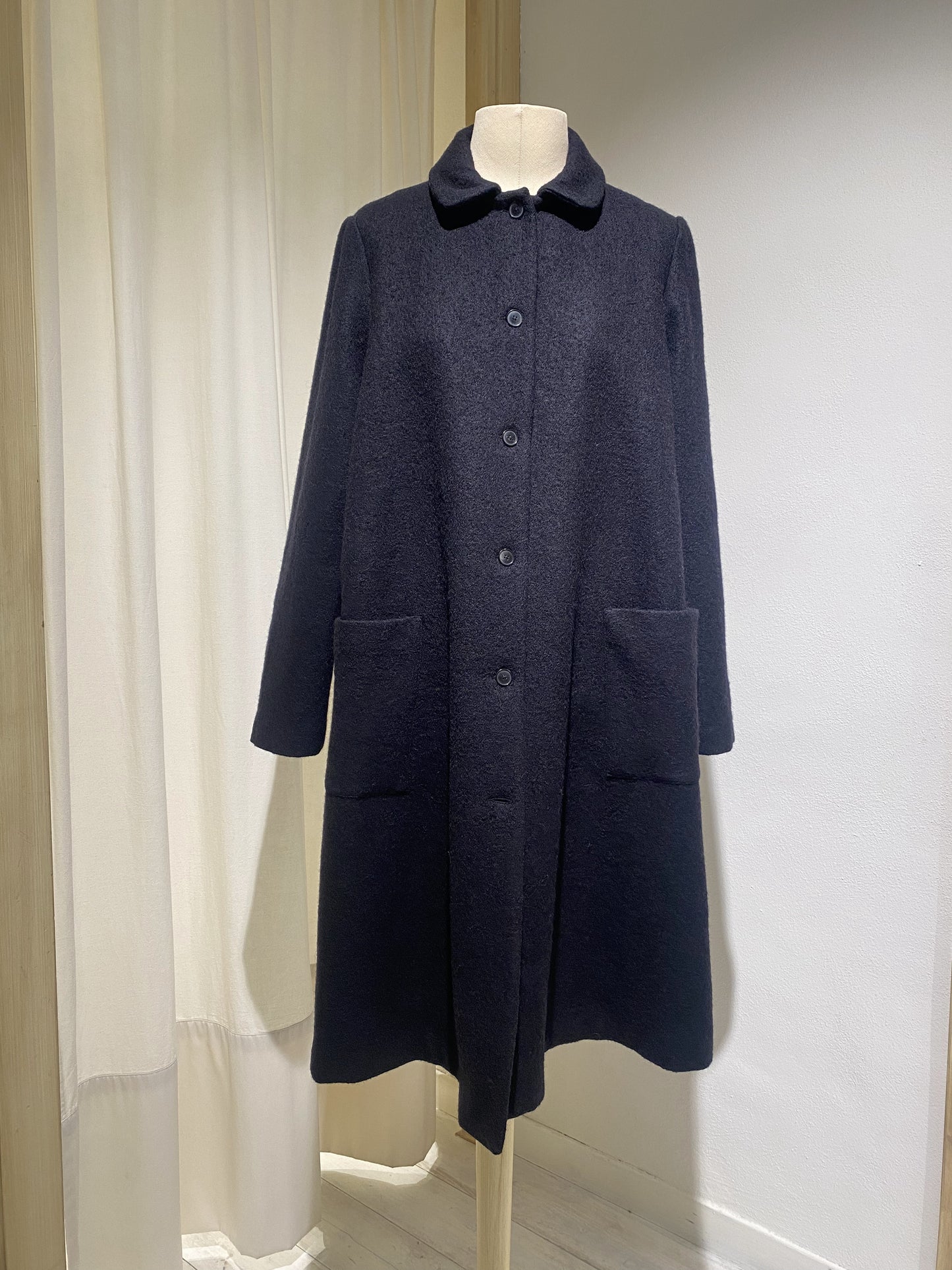 W COAT APUNTOB BLACK
