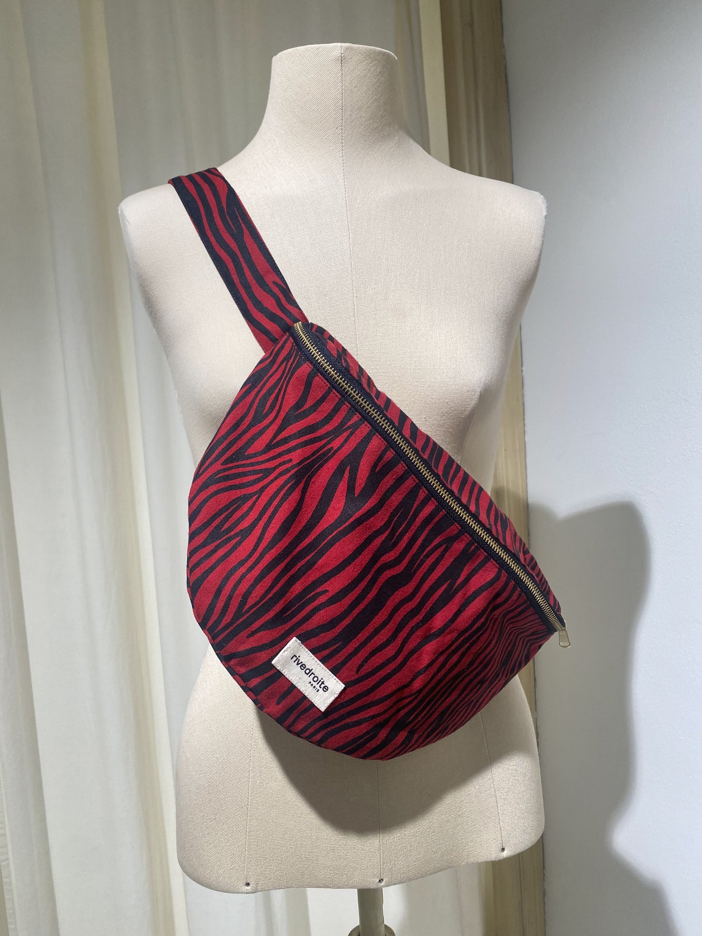 W CUSTINE XL THE WAIST BAG RED ZEBRA