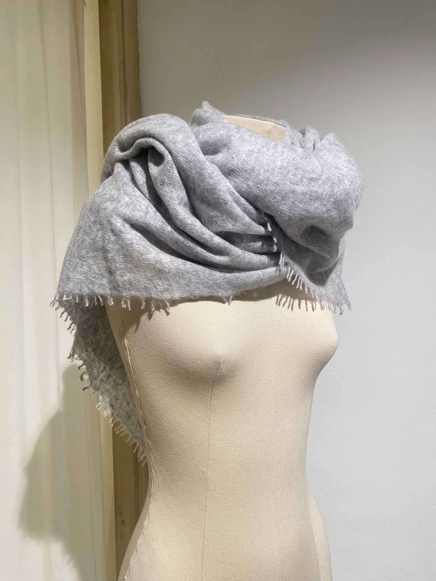 W SCARF MILK MOULETA