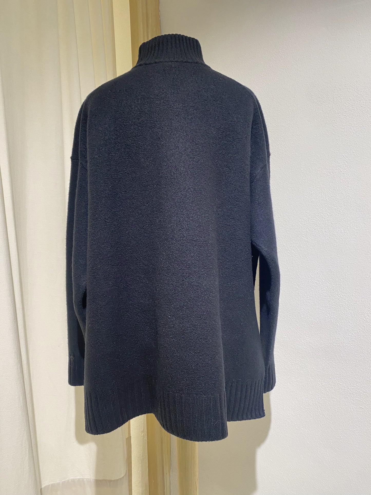 W TURTLE NECK STUDIO NICHOLSON HOZU DARKEST NAVY