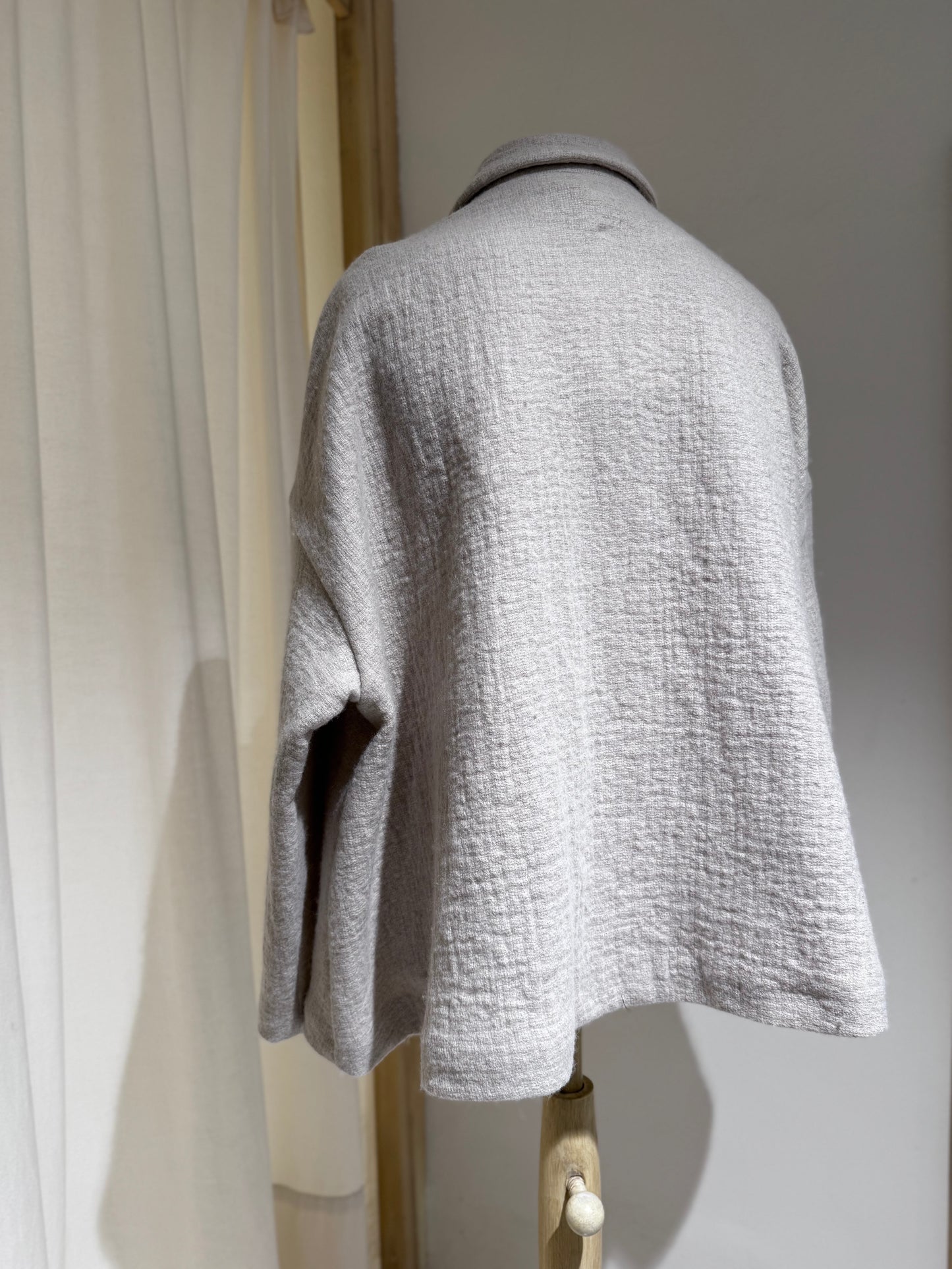 W Jacket APUNTOB Ice White