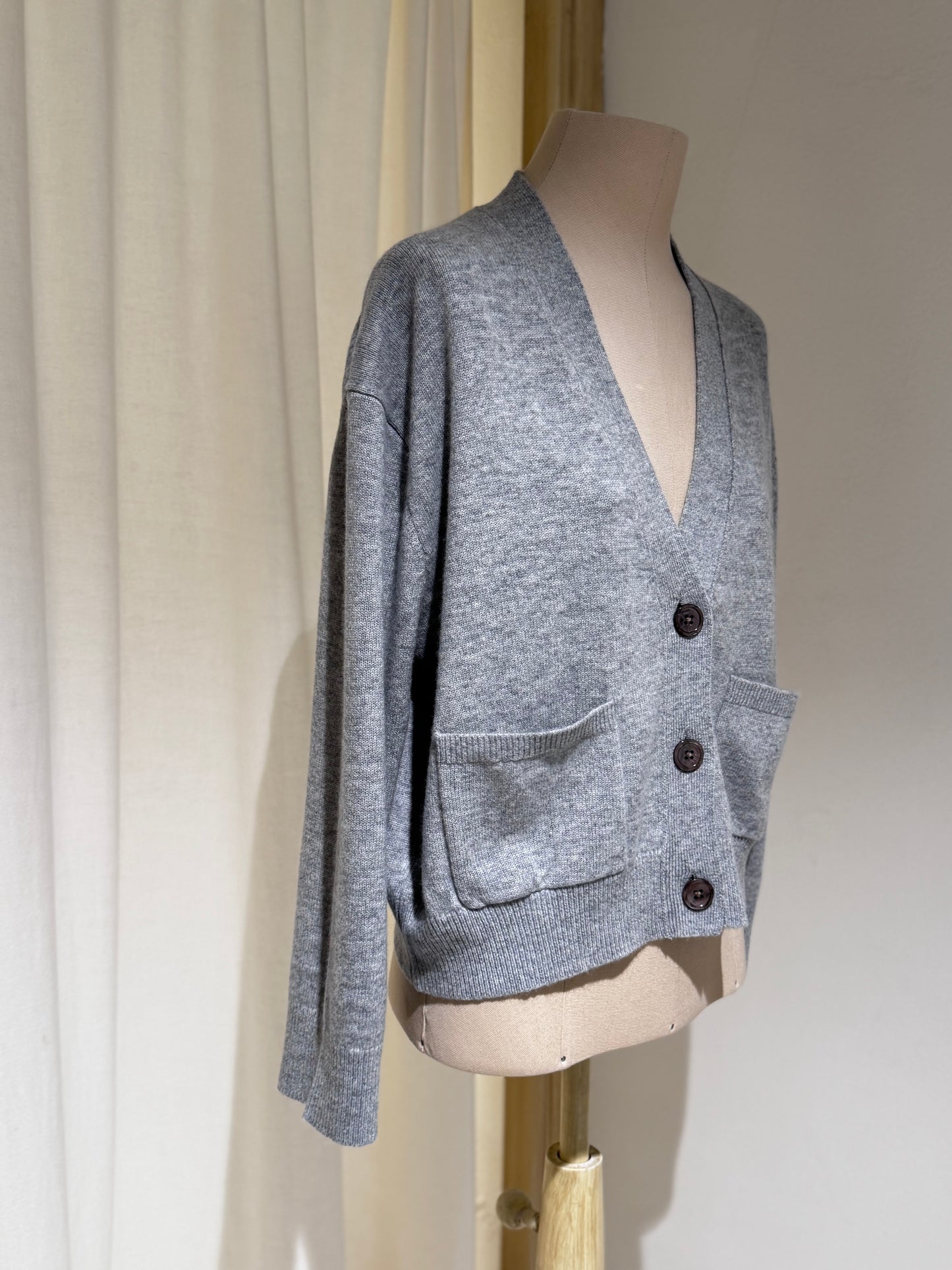 W Knitwear Gakkin Boxy Cardigan BELLEROSE - Grey