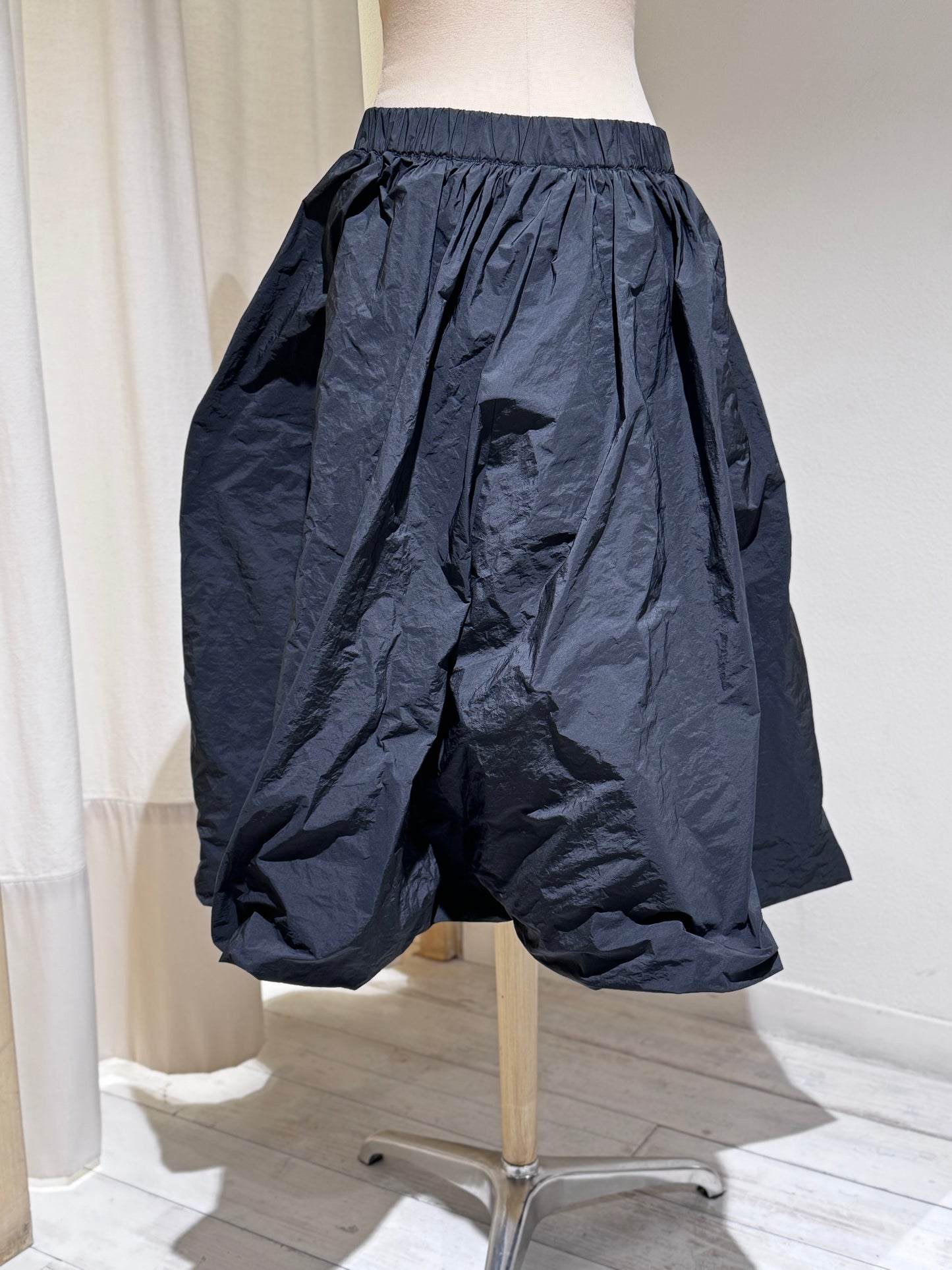 W Skirt APUNTOB - Black