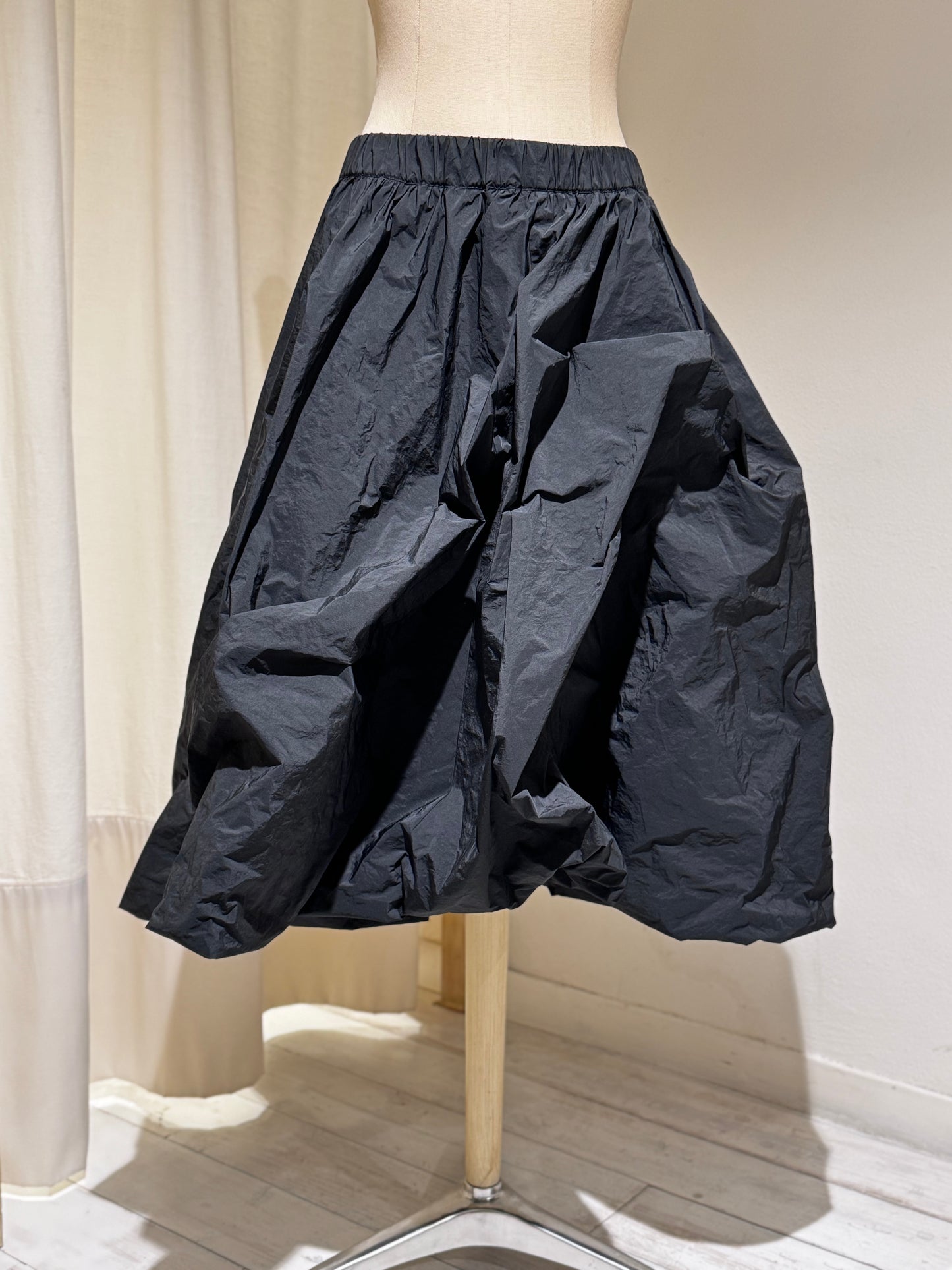 W Skirt APUNTOB - Black