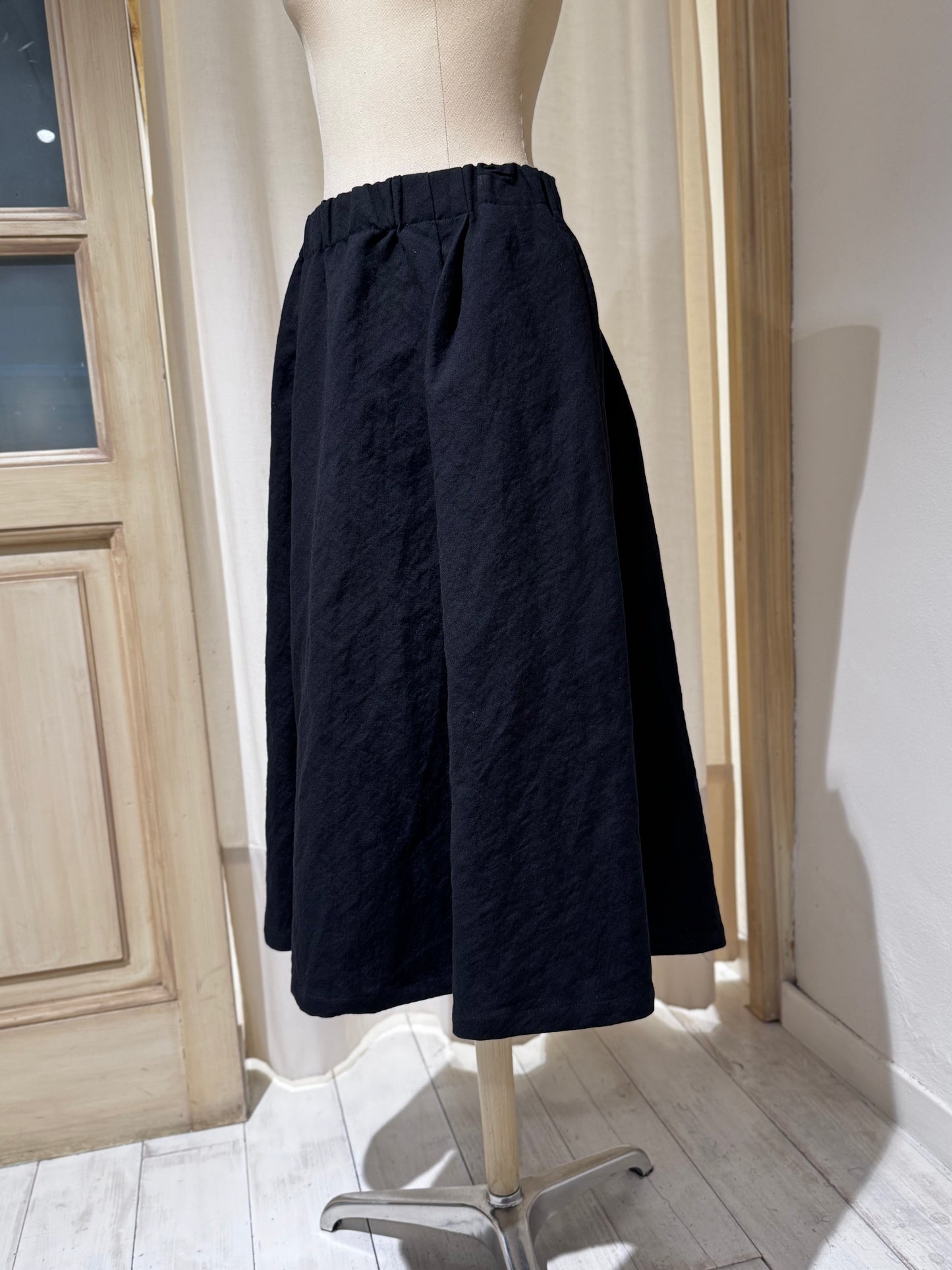 W Skirt APUNTOB - Black