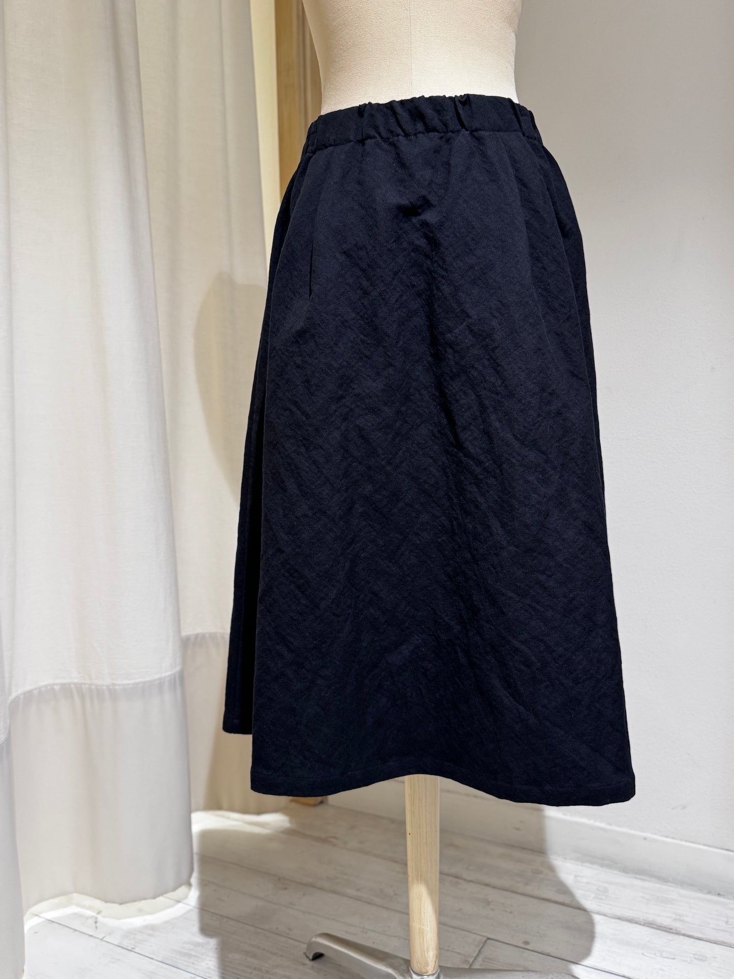 W Skirt APUNTOB - Black