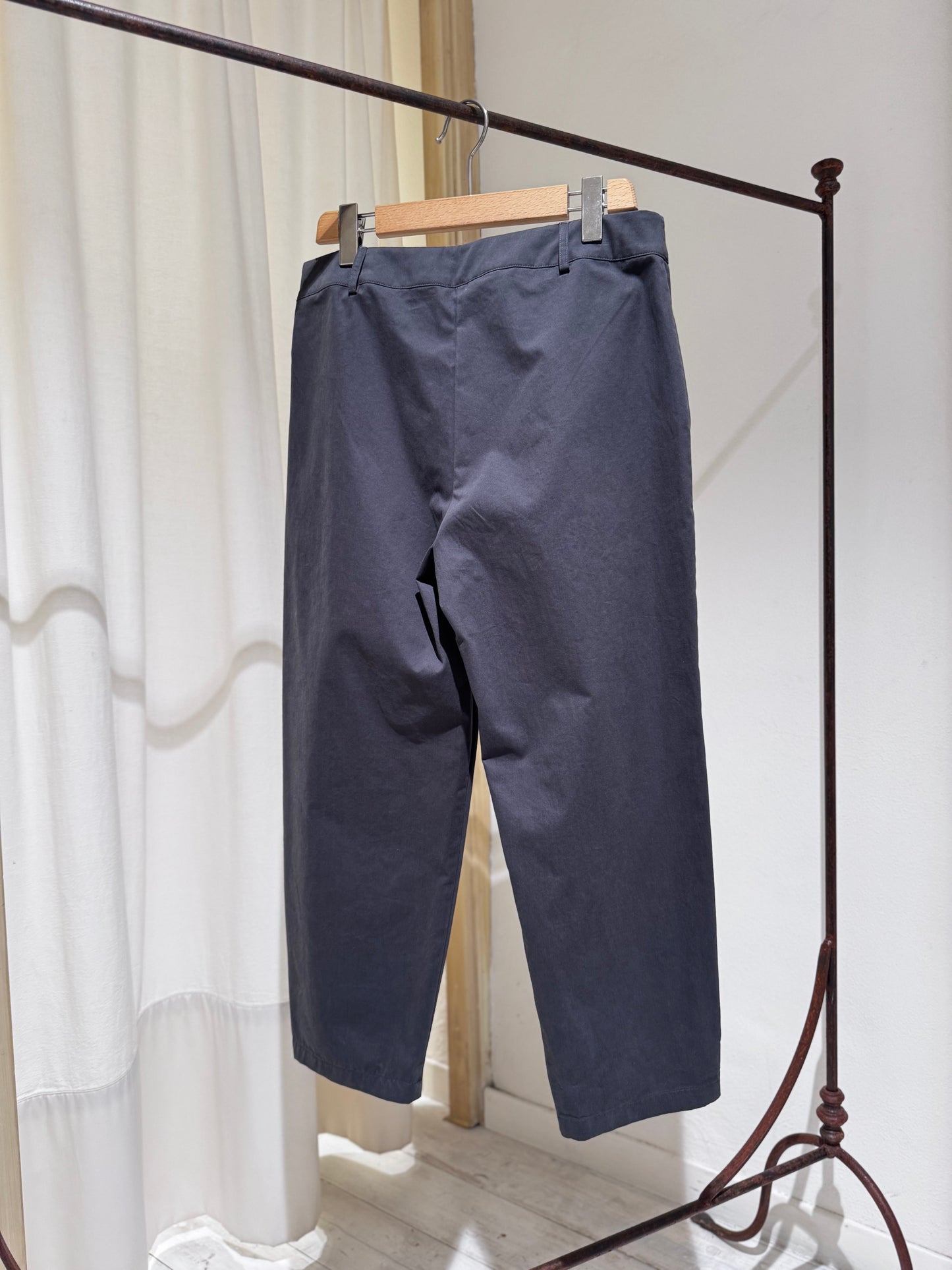 W Pleated Pant APUNTOB Grey