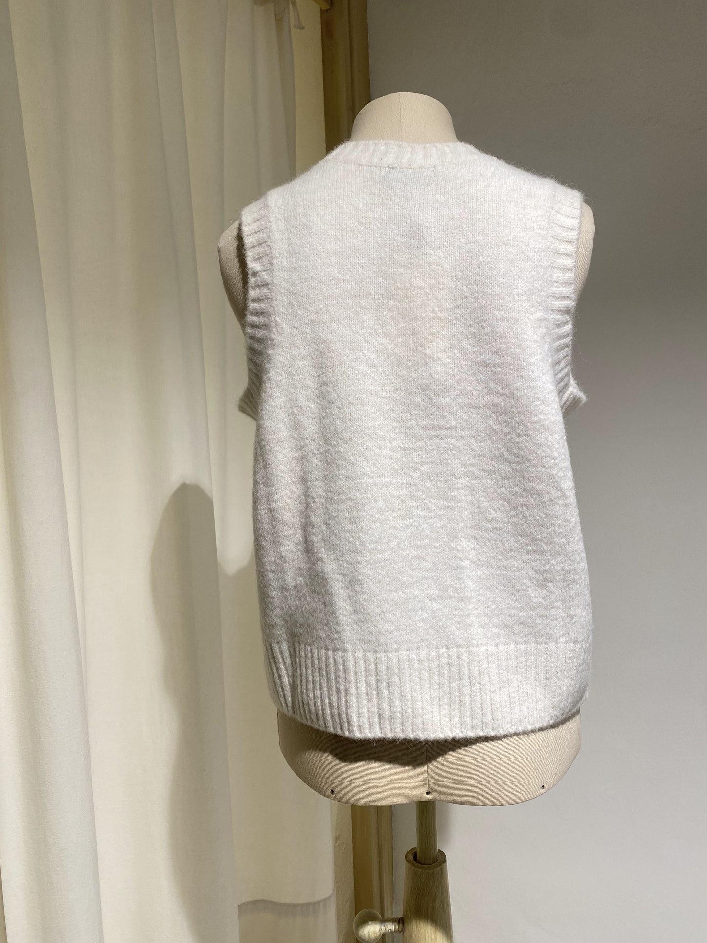 W KNIT GILET - SEOUR - MILK