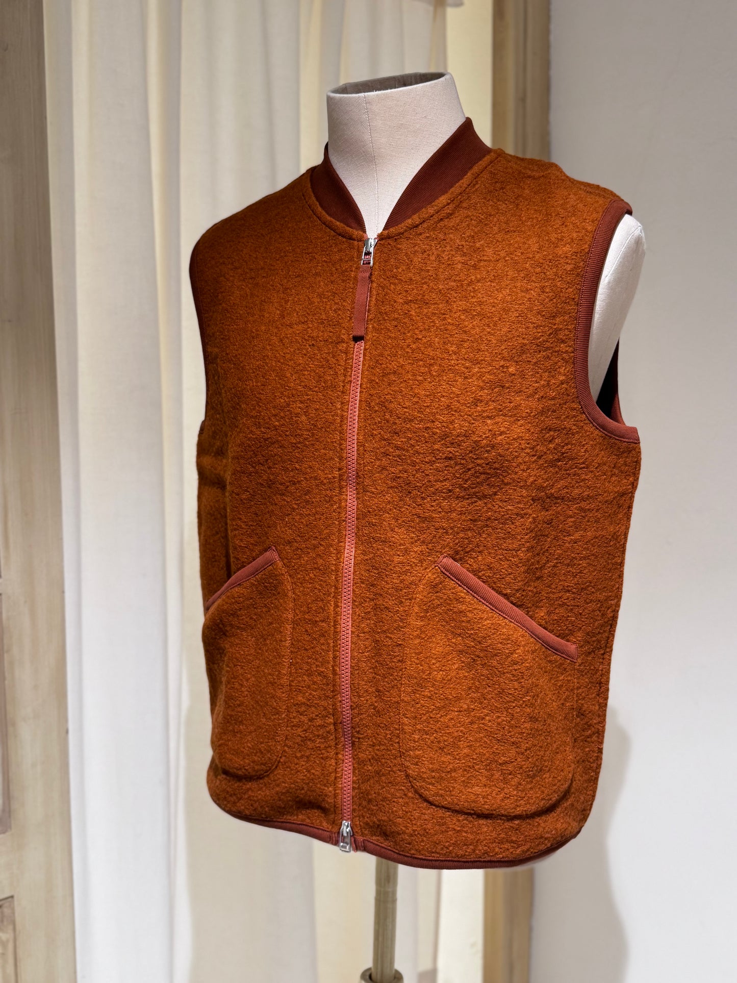 M Rust Wool Fleece Zip Waistcoat UNIVERSAL WORKS - Rust