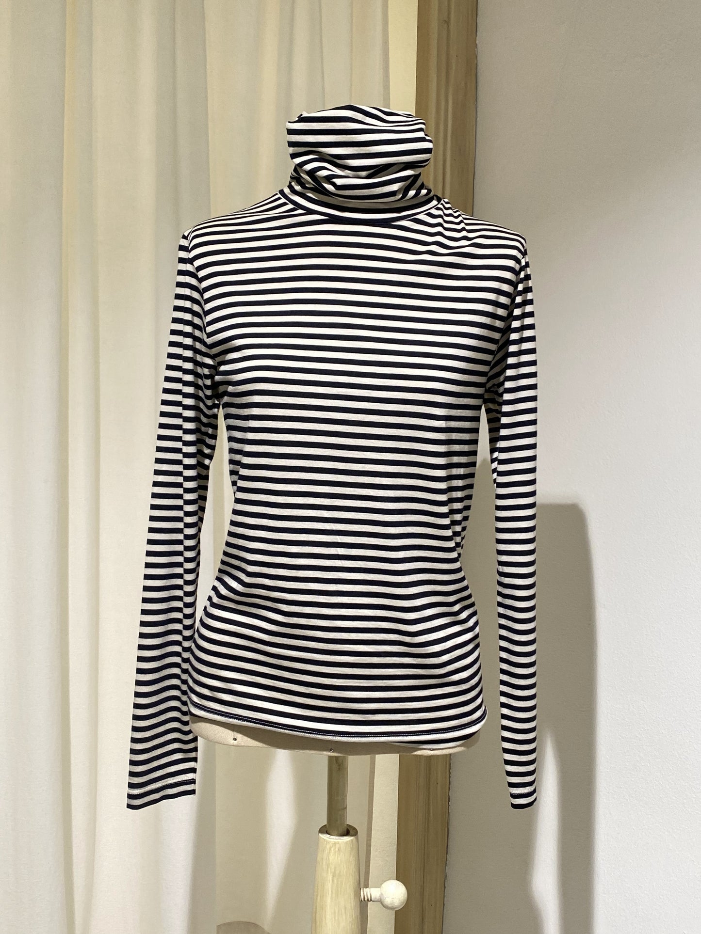 W TURTLE NECK LONG SLEVE T-SHIRT - DIEGA - STRIPED BLACK/MILK