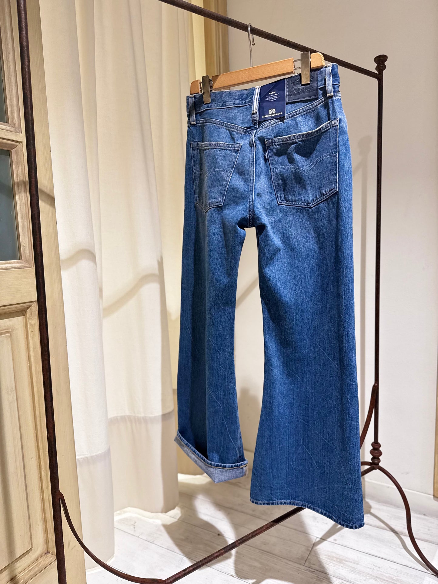 W DENIM CARVE - BLUE TAB - Levi's® - Mid Wash
