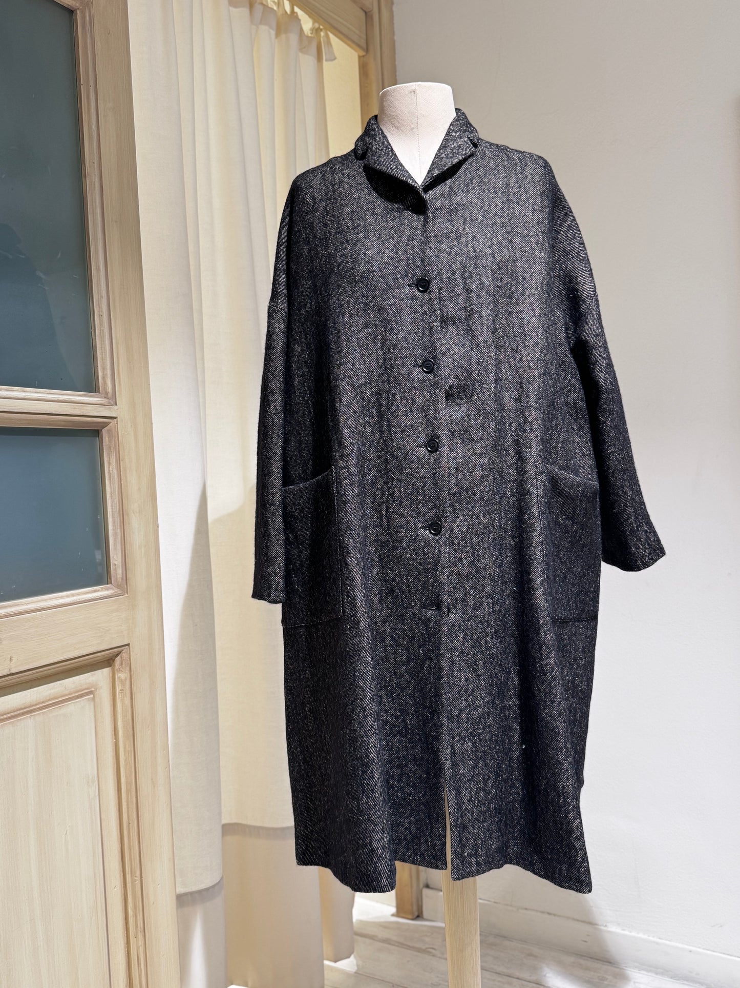 W COAT - APUNTOB  - BLACK