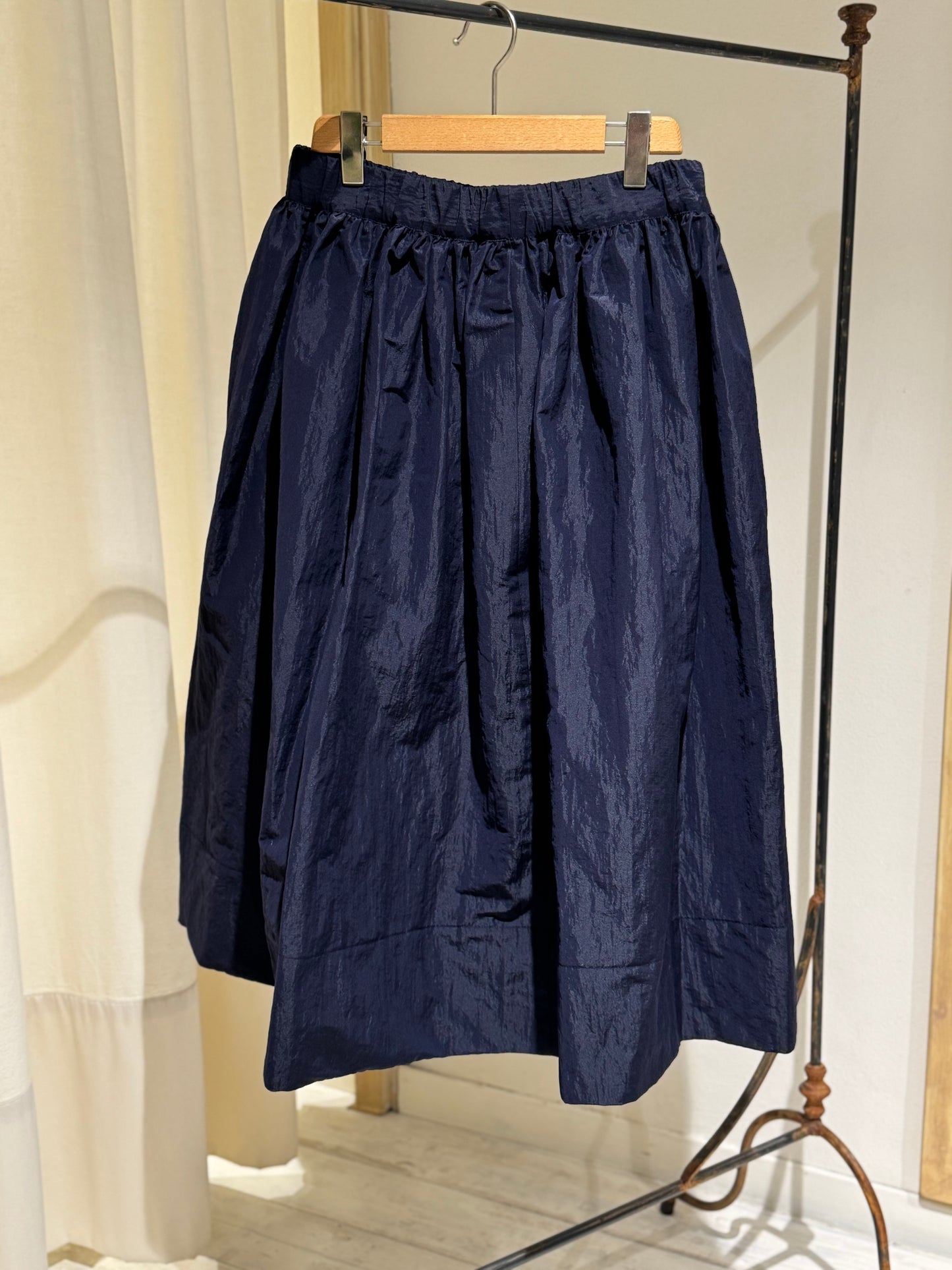 W SKIRT - APUNTOB - Navy Blue