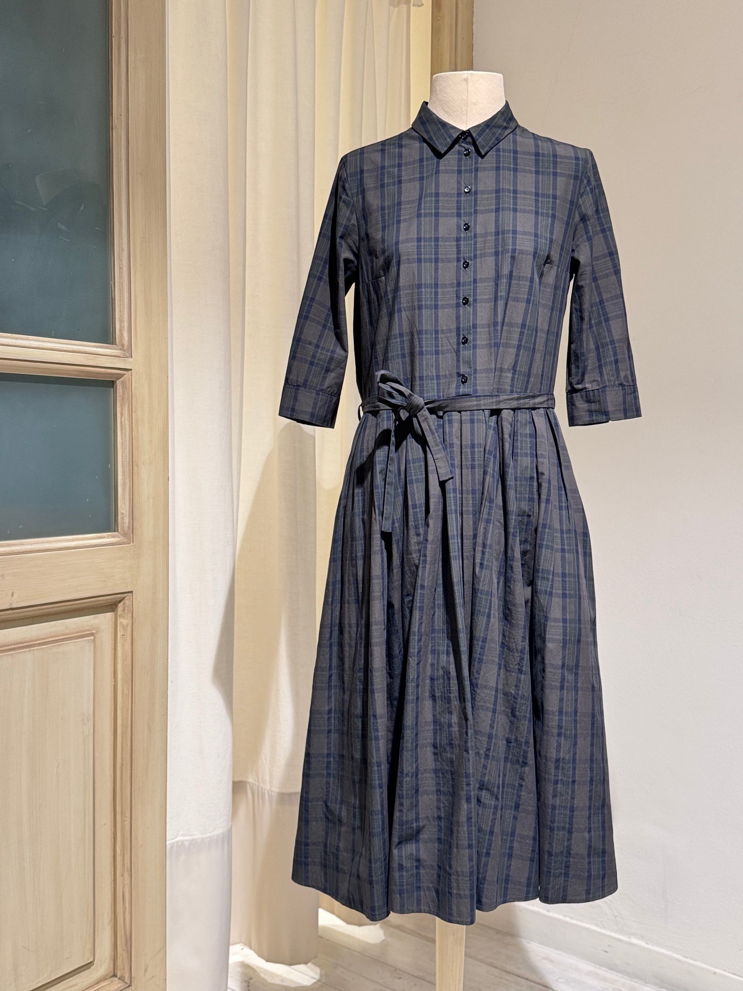 W CHECK DRESS - APUNTOB - GREY