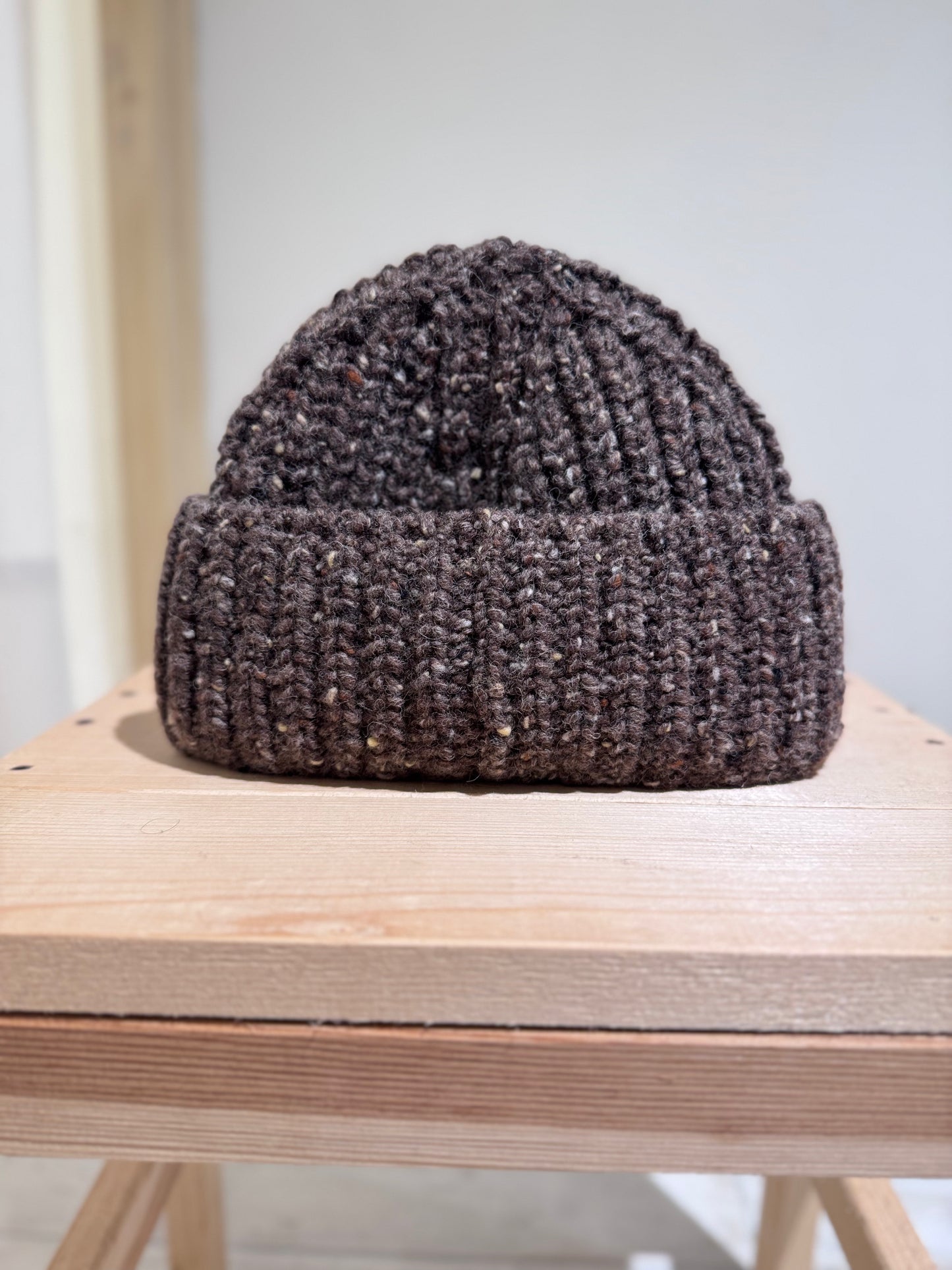 M DANIEL DONEGAL RIB BEANIE - NORSE PROJECTS - SEAL BROWN
