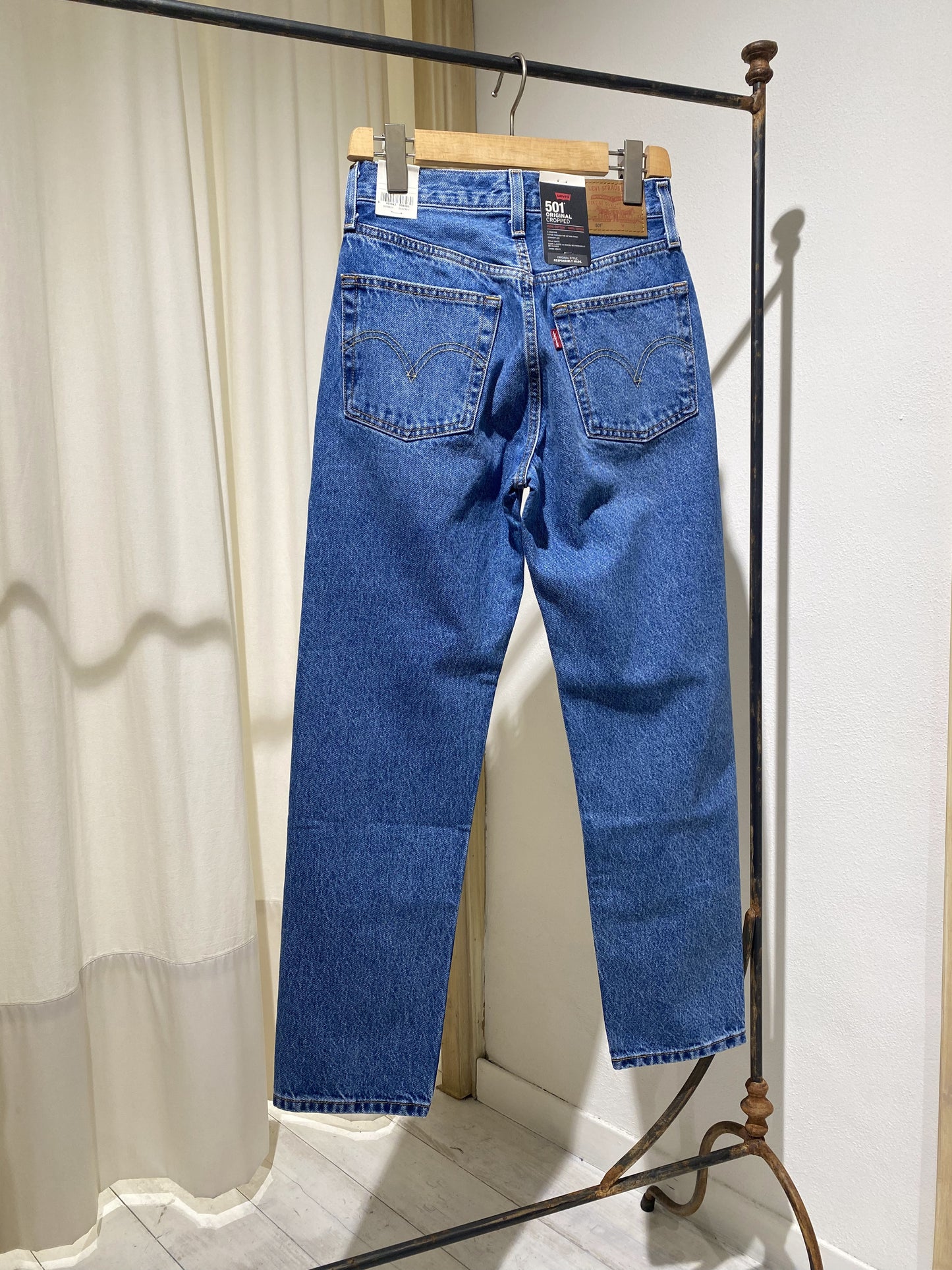 W 501® Levi's® Crop Jeans Mid Wash