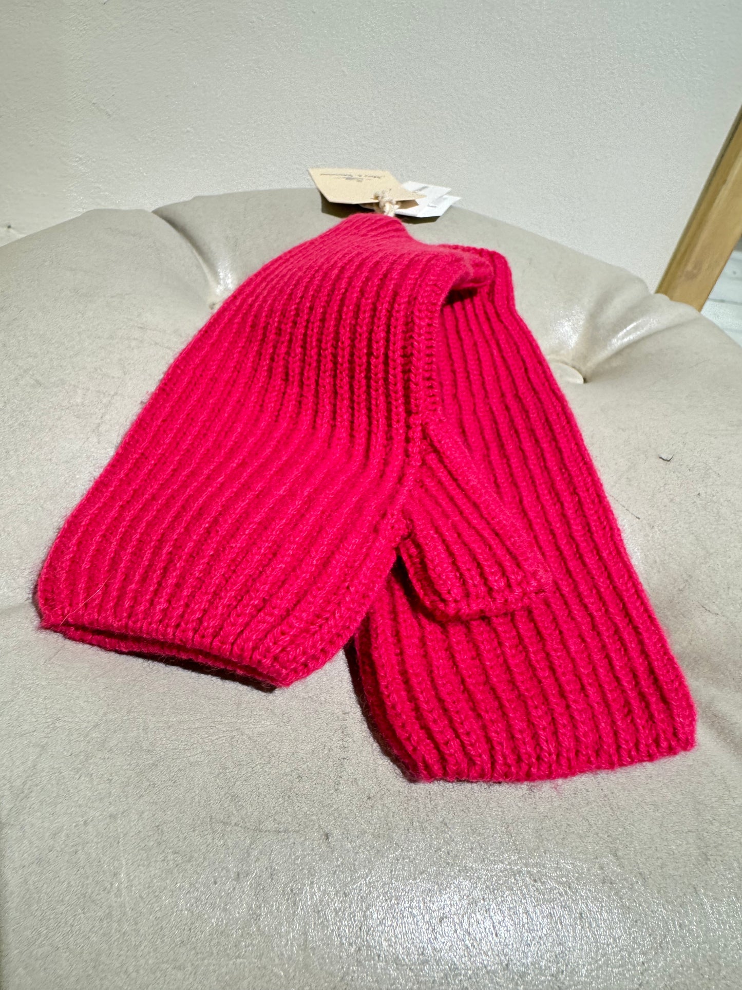 W wrist warmers, merino-silk-cashmere blend GLOVS - MERZ B SCHWANEN - PINK