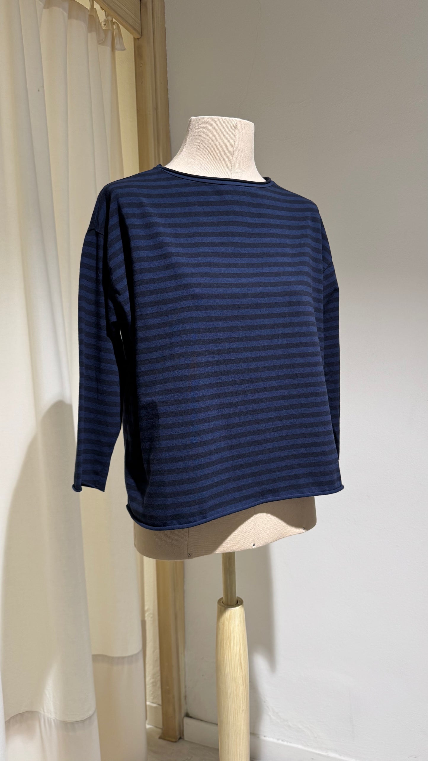 W - T-Shirt Lolita - LABO.ART - Stripped Navy/Black