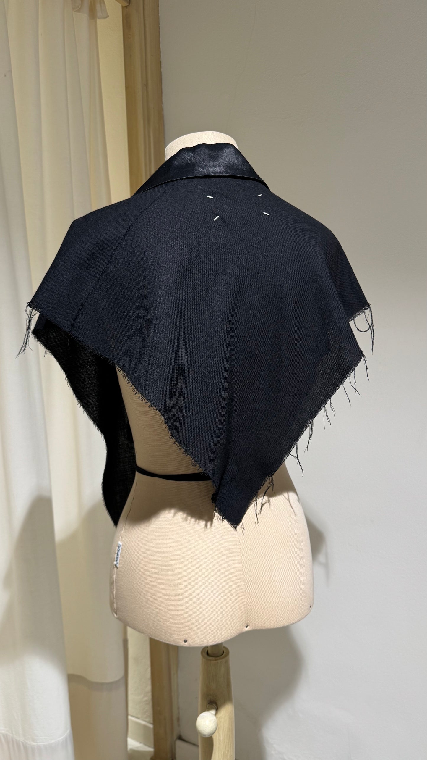 W - Gilet - MAISON MARGIELA ARTISANAL Collection S/S 2002 - Black