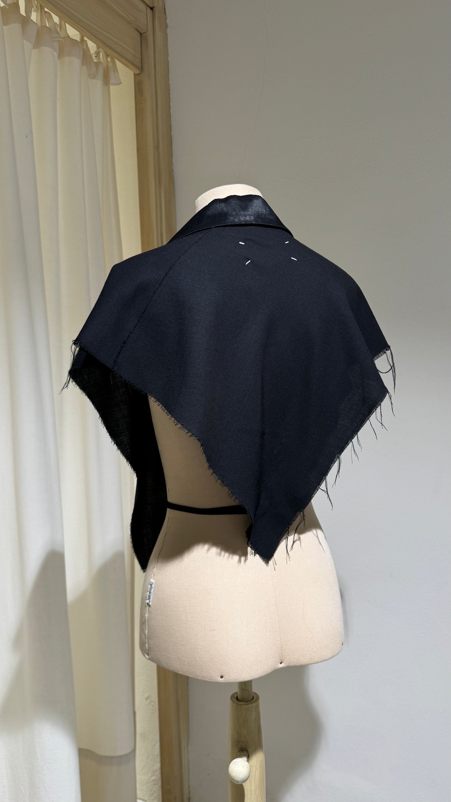 W - Gilet - MAISON MARGIELA ARTISANAL Collection S/S 2002 - Black