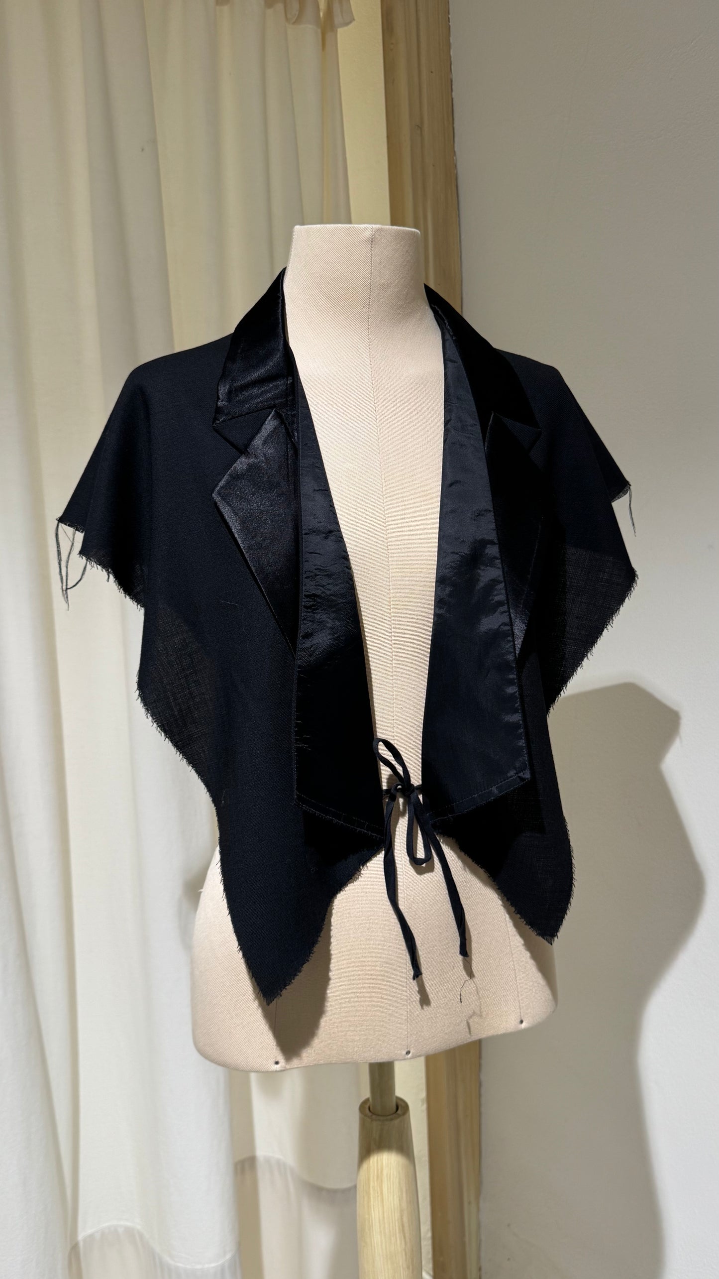 W - Gilet - MAISON MARGIELA ARTISANAL Collection S/S 2002 - Black