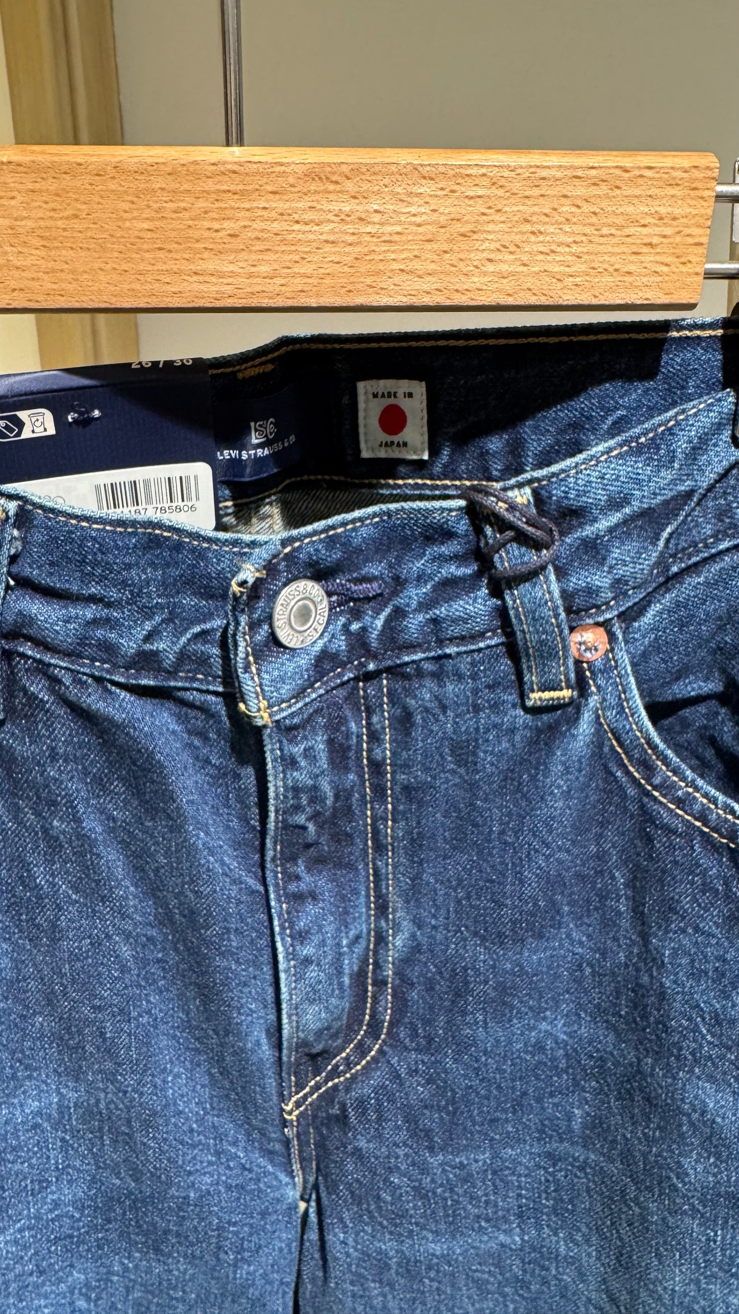 W - Carve Denim - LEVI’s® Blue Tab - Dark Blue