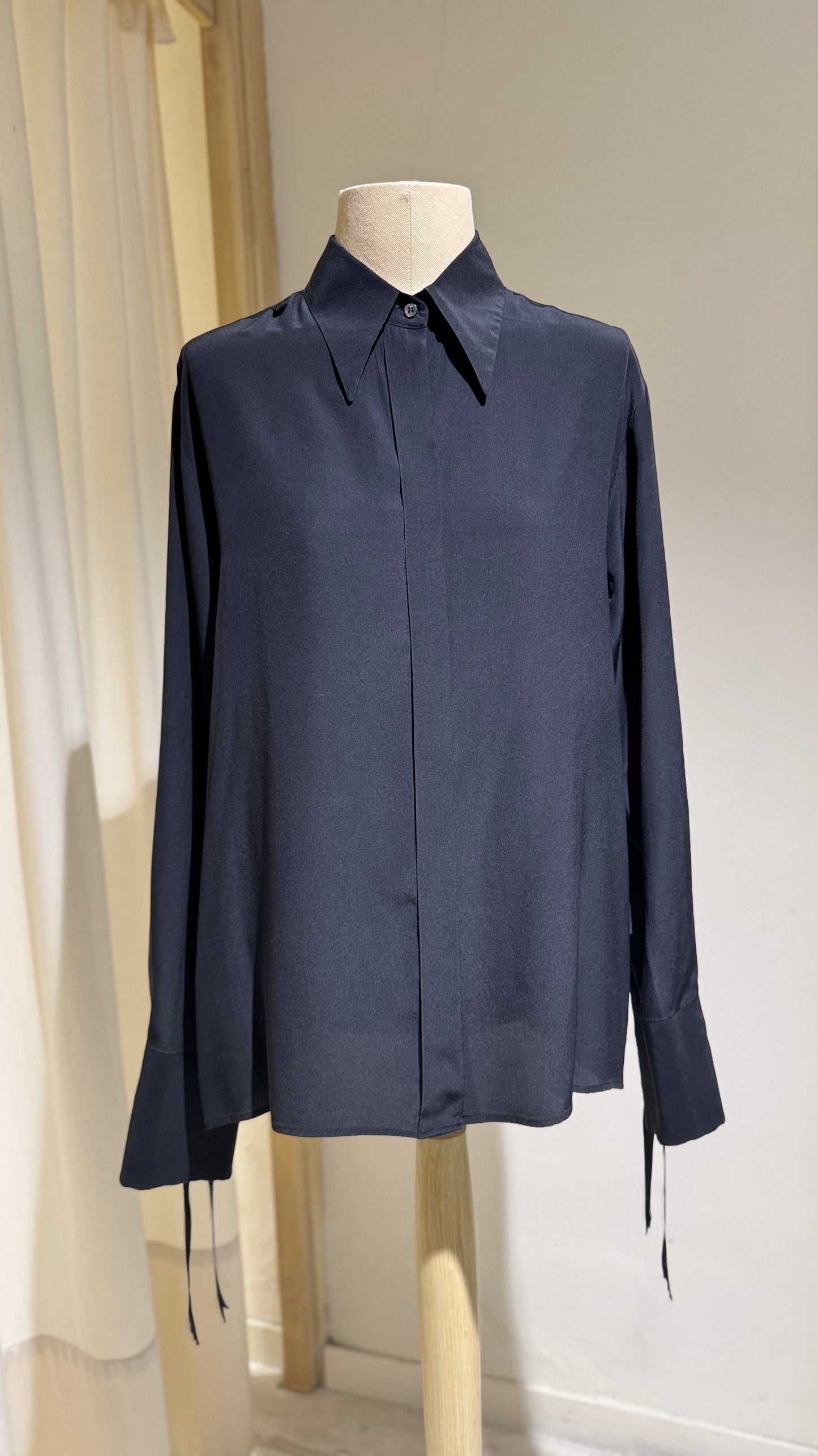 W - Shirt - MAISON MARGIELA ARTISANAL Collection - Year 1999 - Black