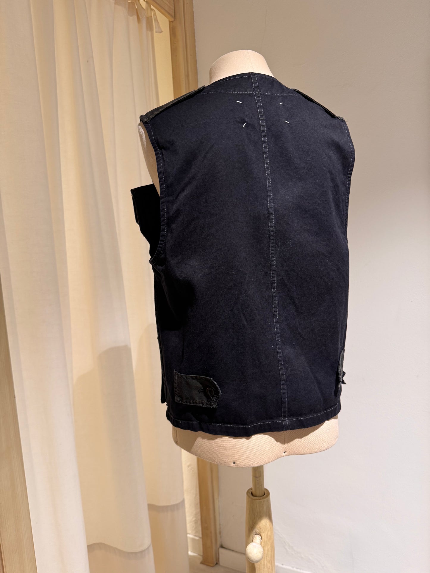 M - Gilet - MAISON MARGIELA MEN (0) (10) ARTISANAL Collection S/S 2001- Black