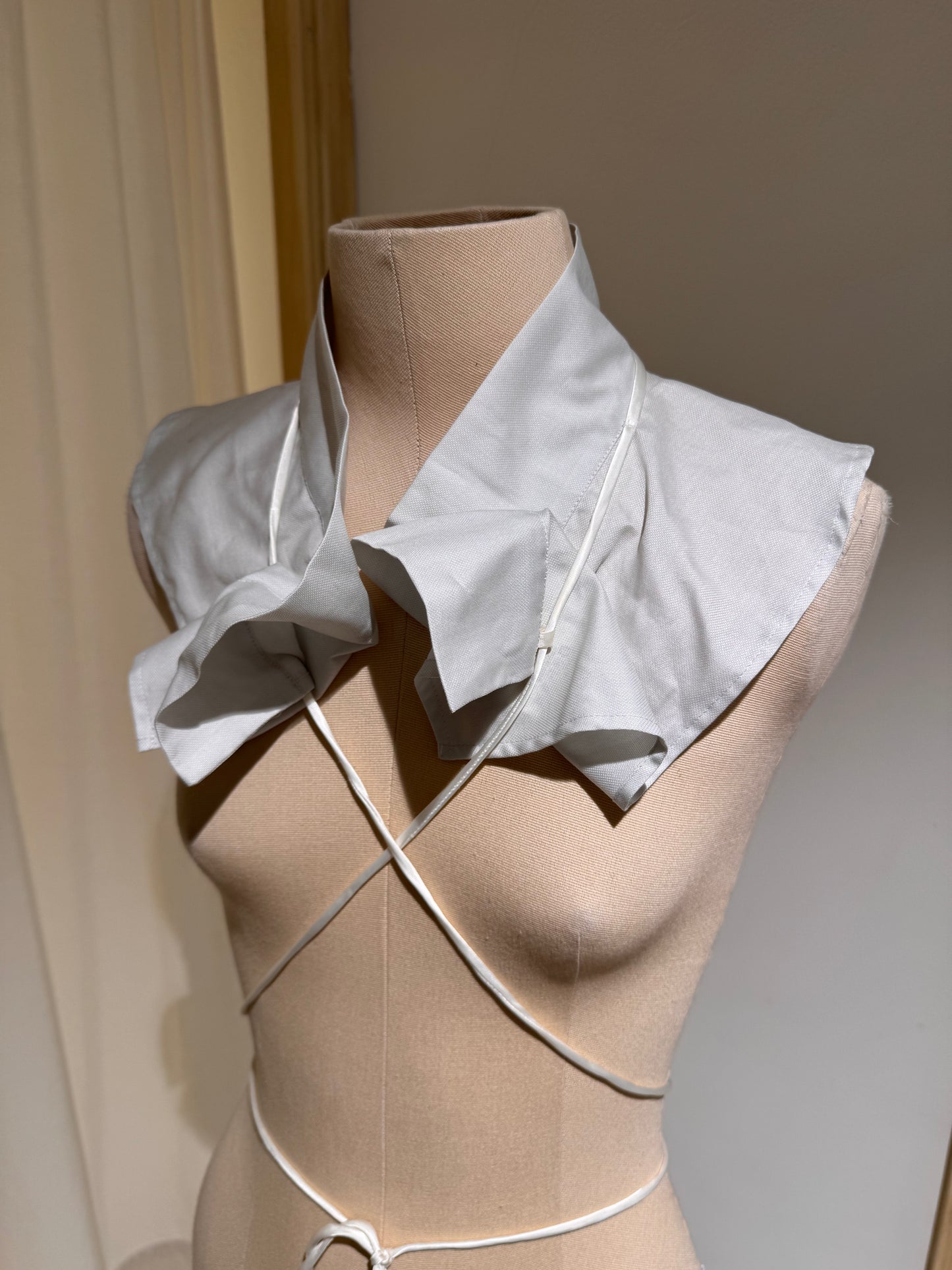 W - Neck - MAISON MARGIELA ARTISANAL Collection 2000/2002 - Pale Grey