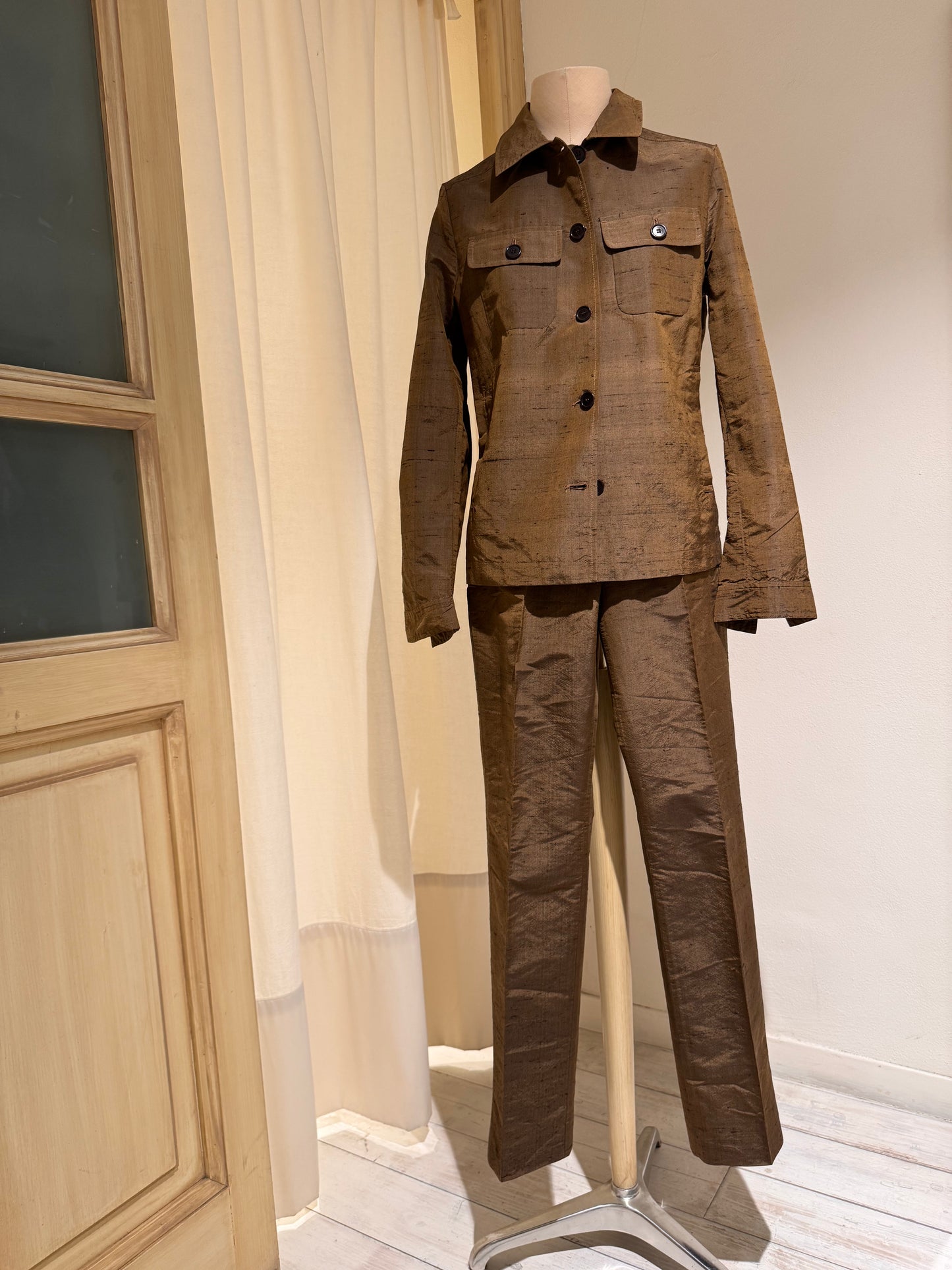 W - Woman Suit - G GIGLI - Year: 1988/9 - Hezelnut