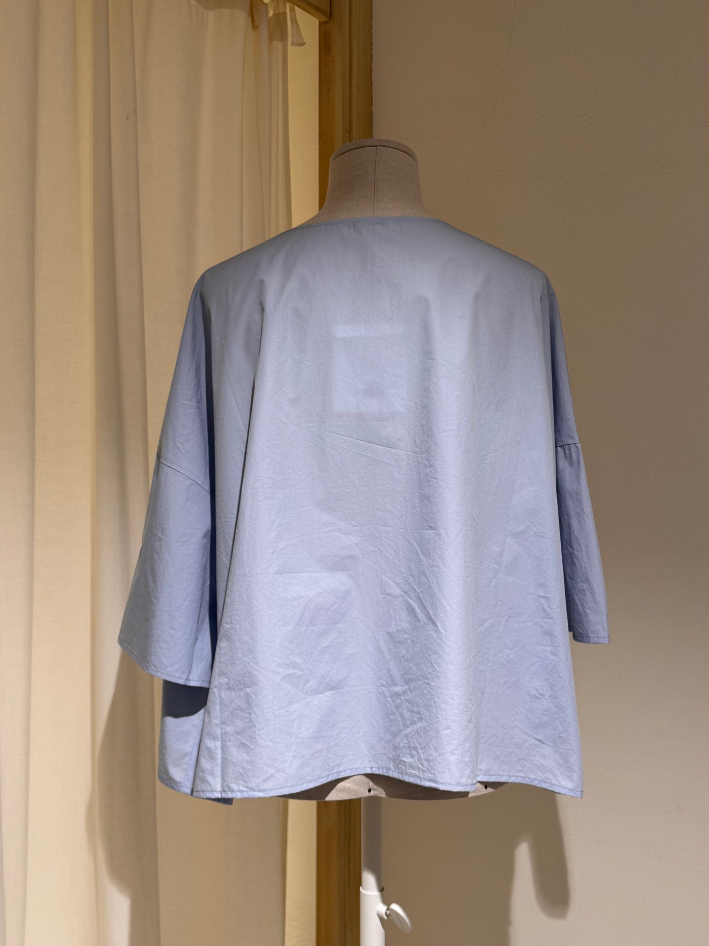 W BLOUSA - APUNTOB - Delicate Light Blue