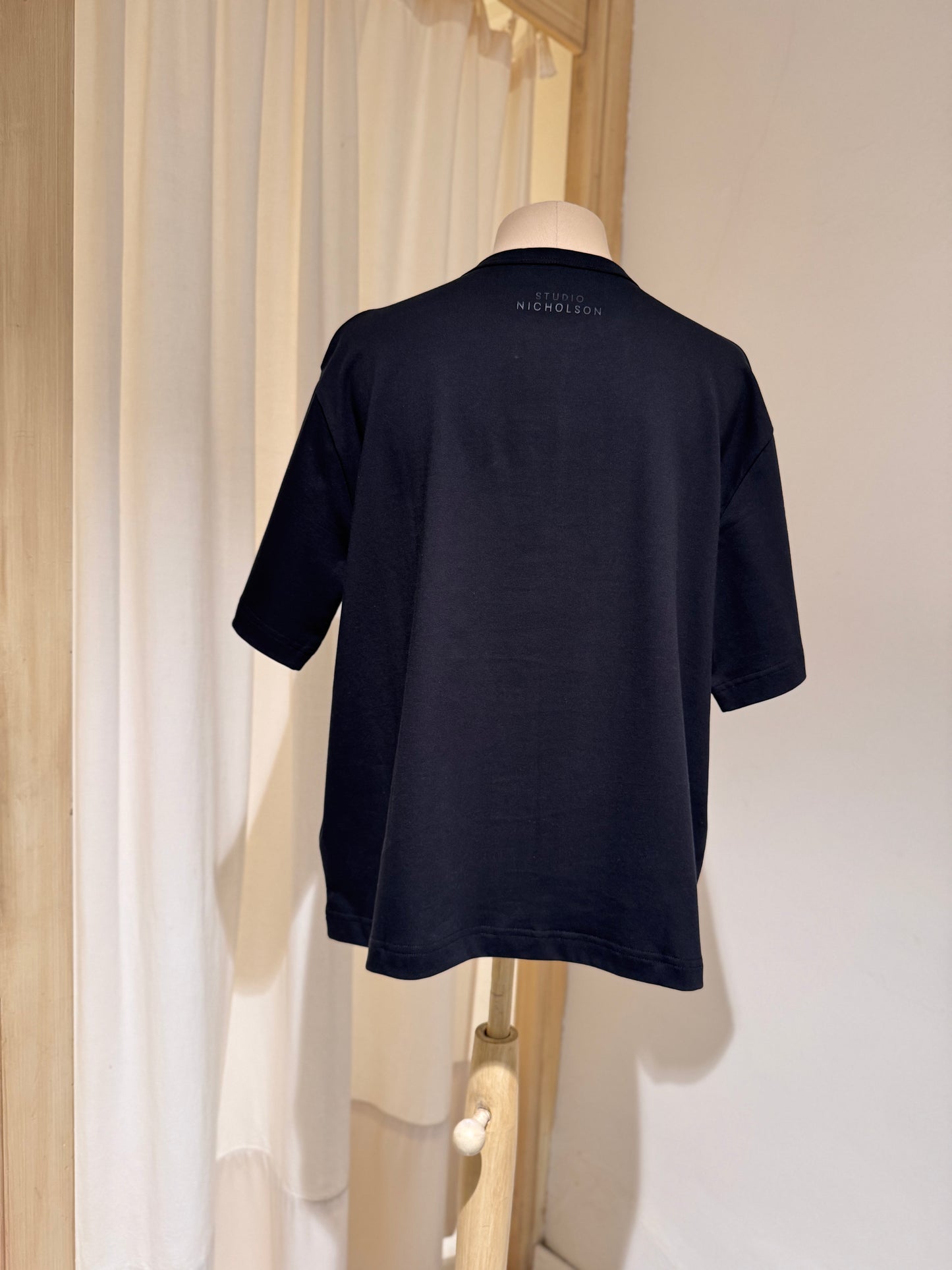 W - T-Shirt Boxed-Fit - STUDIO NICHOLSON - Black