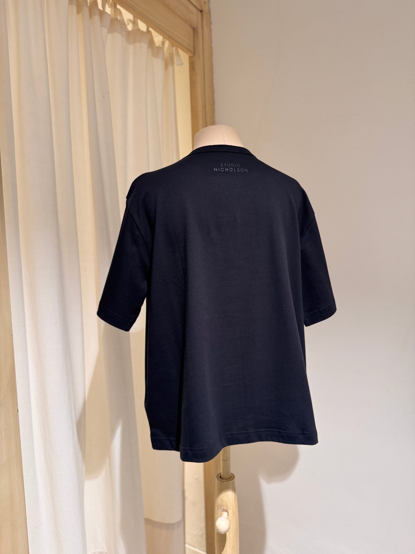 W - T-Shirt Boxed-Fit - STUDIO NICHOLSON - Black