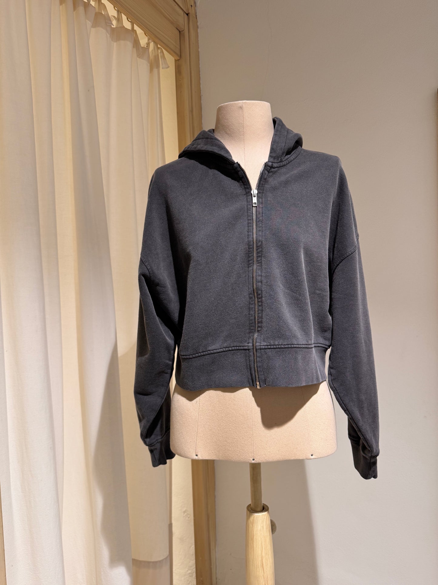 W - Organic Crop Zip Hood - COLORFUL STANDARD Faded Black