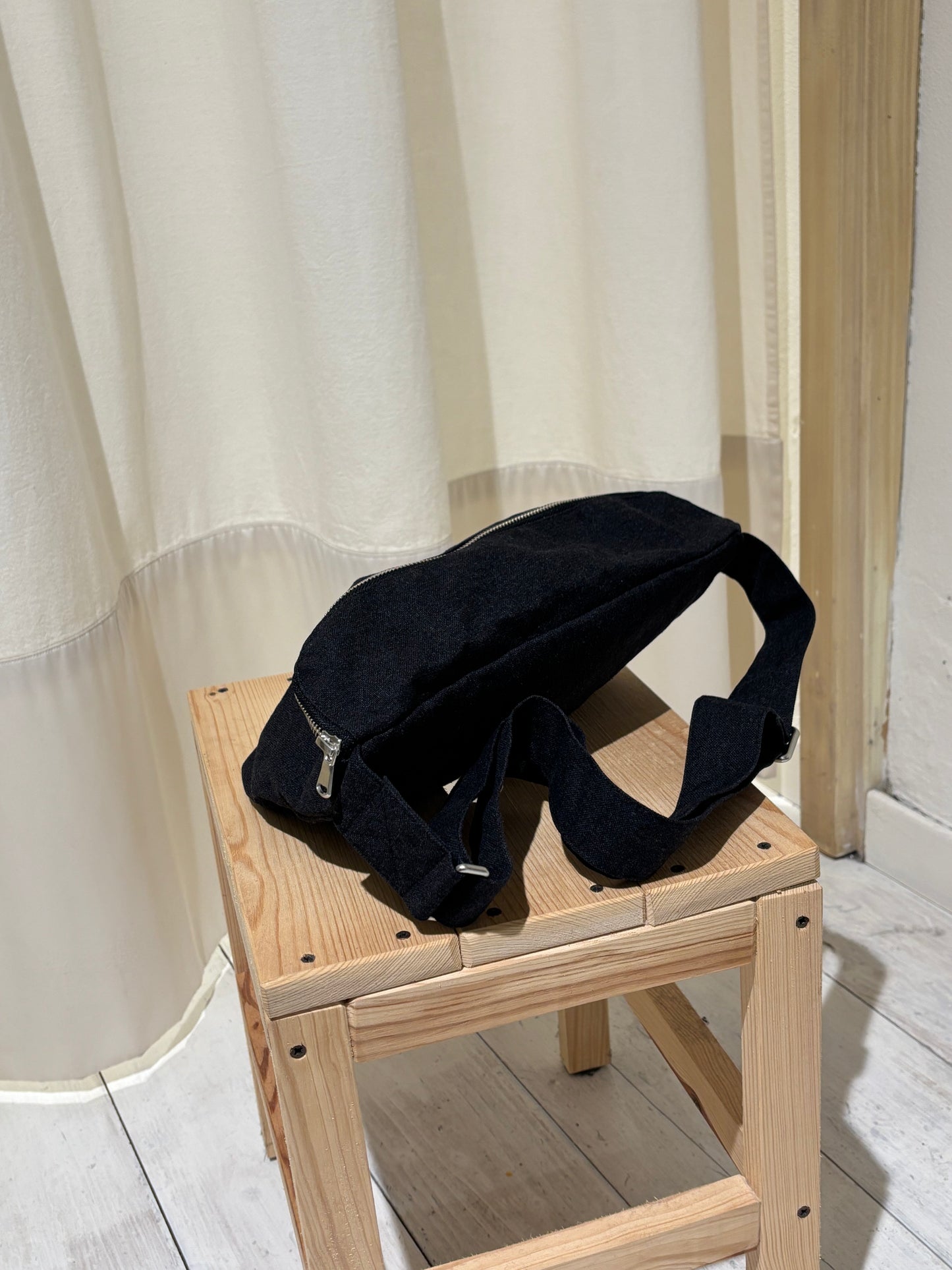 W Custine XL - RIVE DROITE PARIS - Black